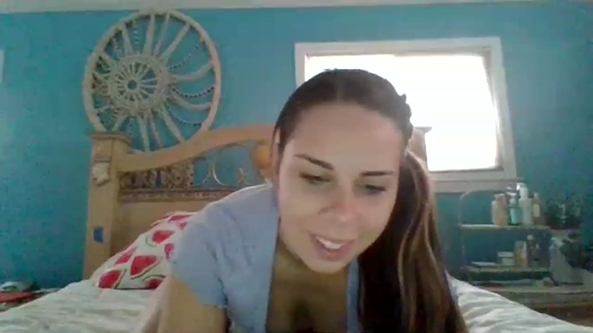 Gallery image thumbnail from KinleySweetie's myfreecams stream on, 04/18/2023, 13:28 image 14 of 20