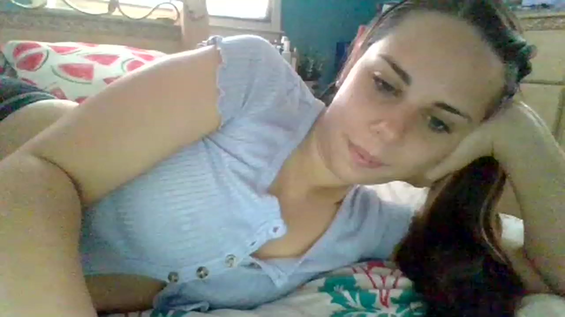 Gallery image thumbnail from KinleySweetie's myfreecams stream on, 04/18/2023, 13:28 image 6 of 20