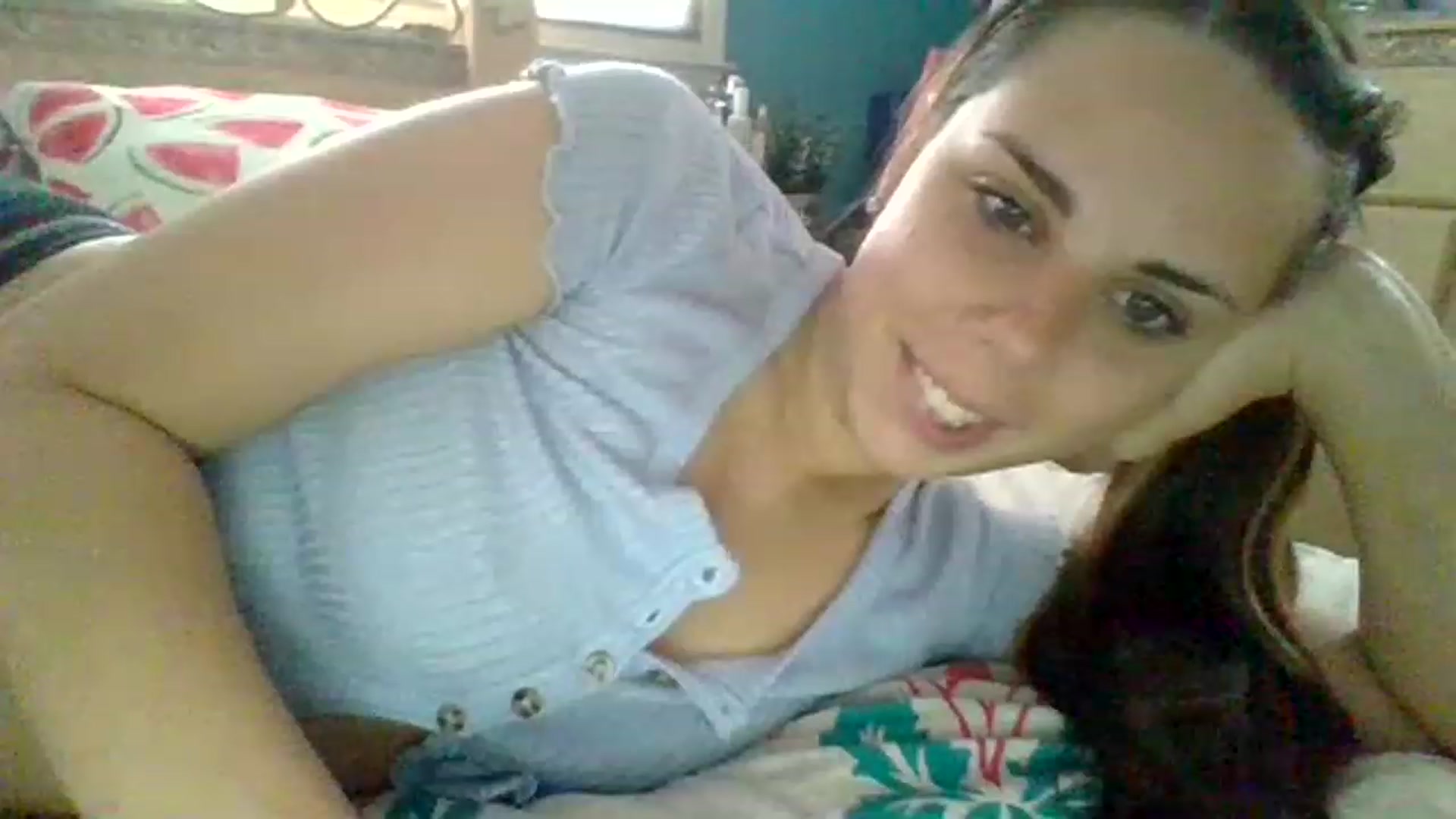 Gallery image thumbnail from KinleySweetie's myfreecams stream on, 04/18/2023, 13:28 image 5 of 20