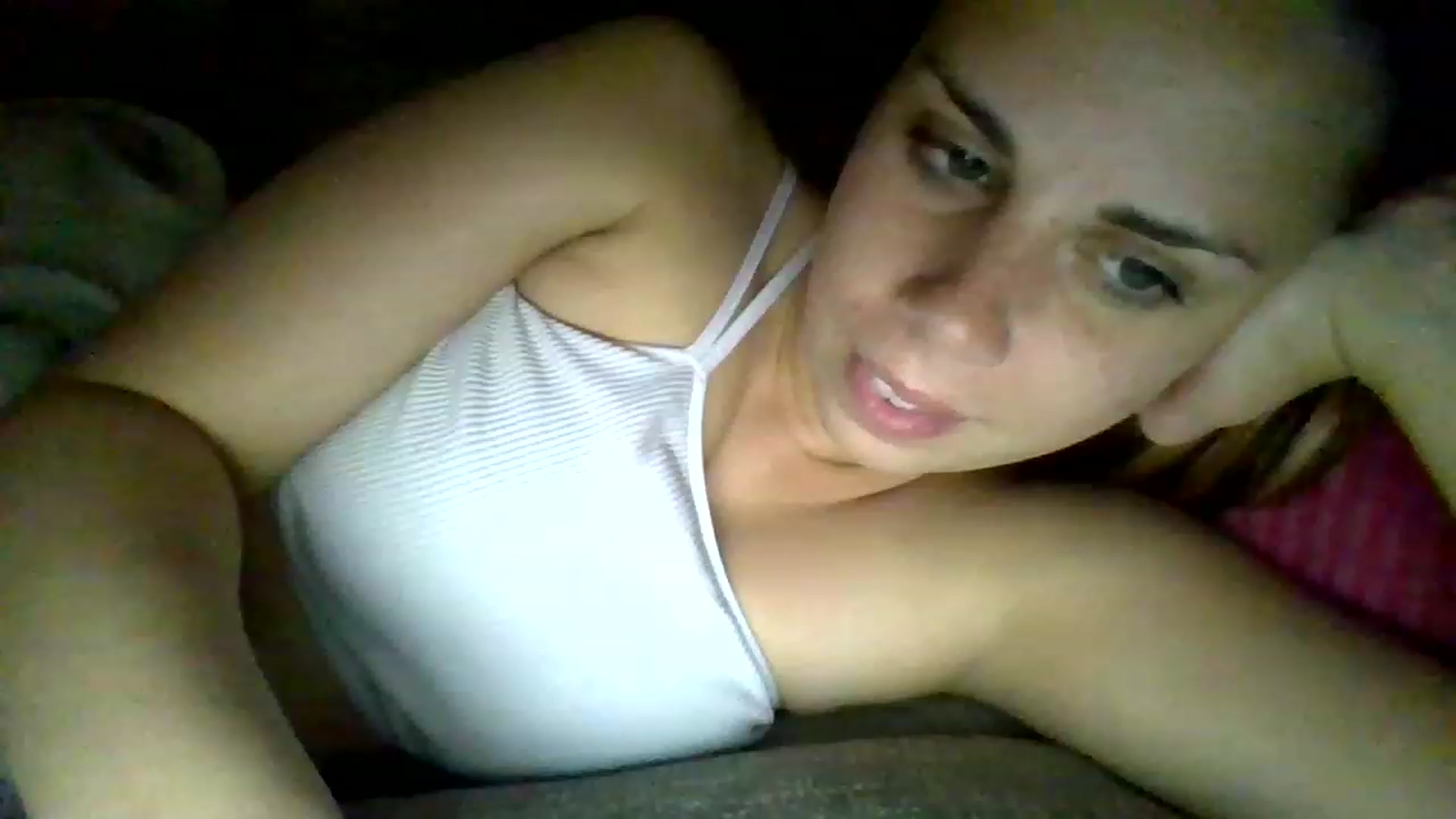 Gallery image thumbnail from KinleySweetie's myfreecams stream on, 04/19/2023, 02:52 image 17 of 20