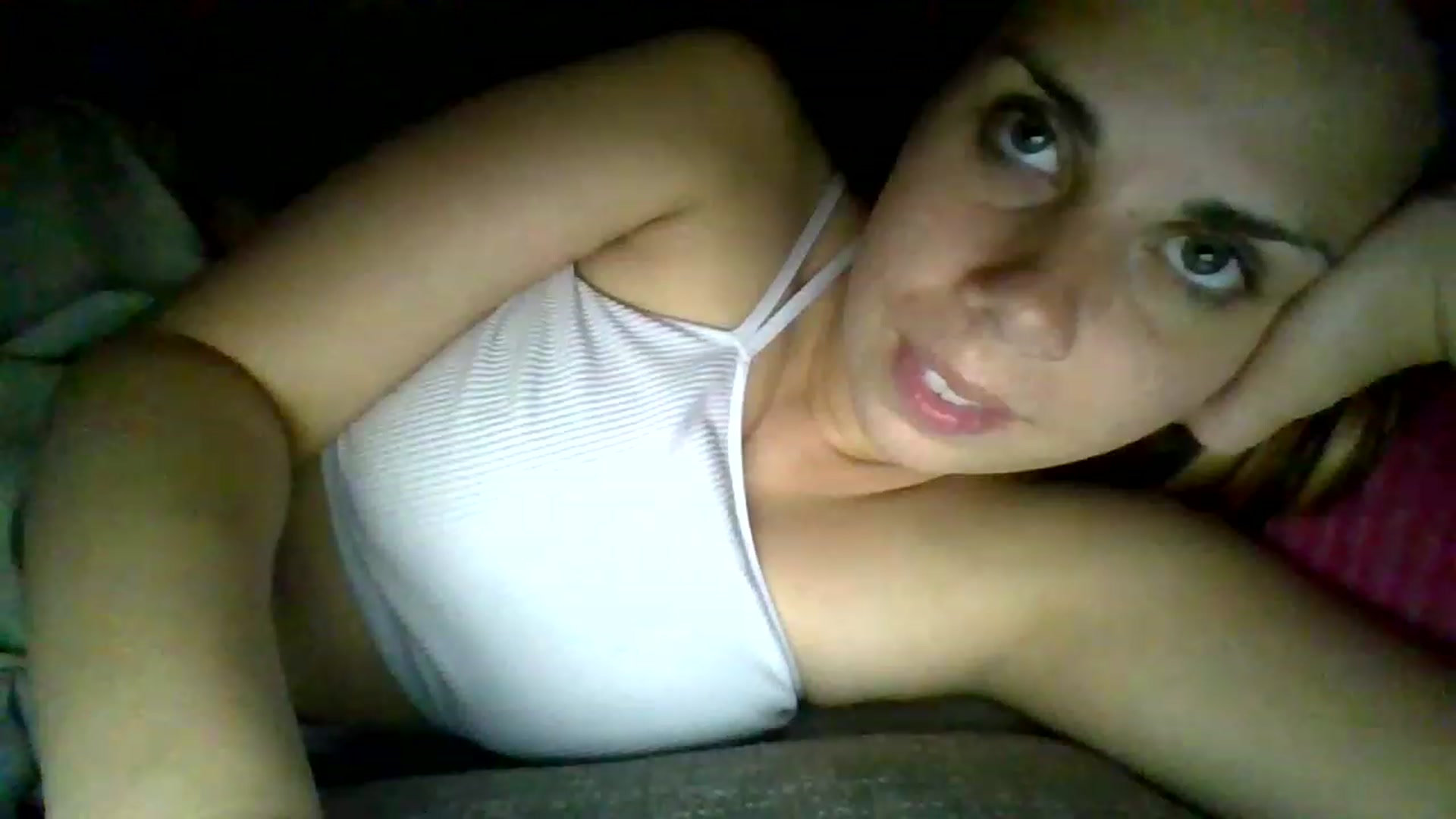 Gallery image thumbnail from KinleySweetie's myfreecams stream on, 04/19/2023, 02:52 image 19 of 20