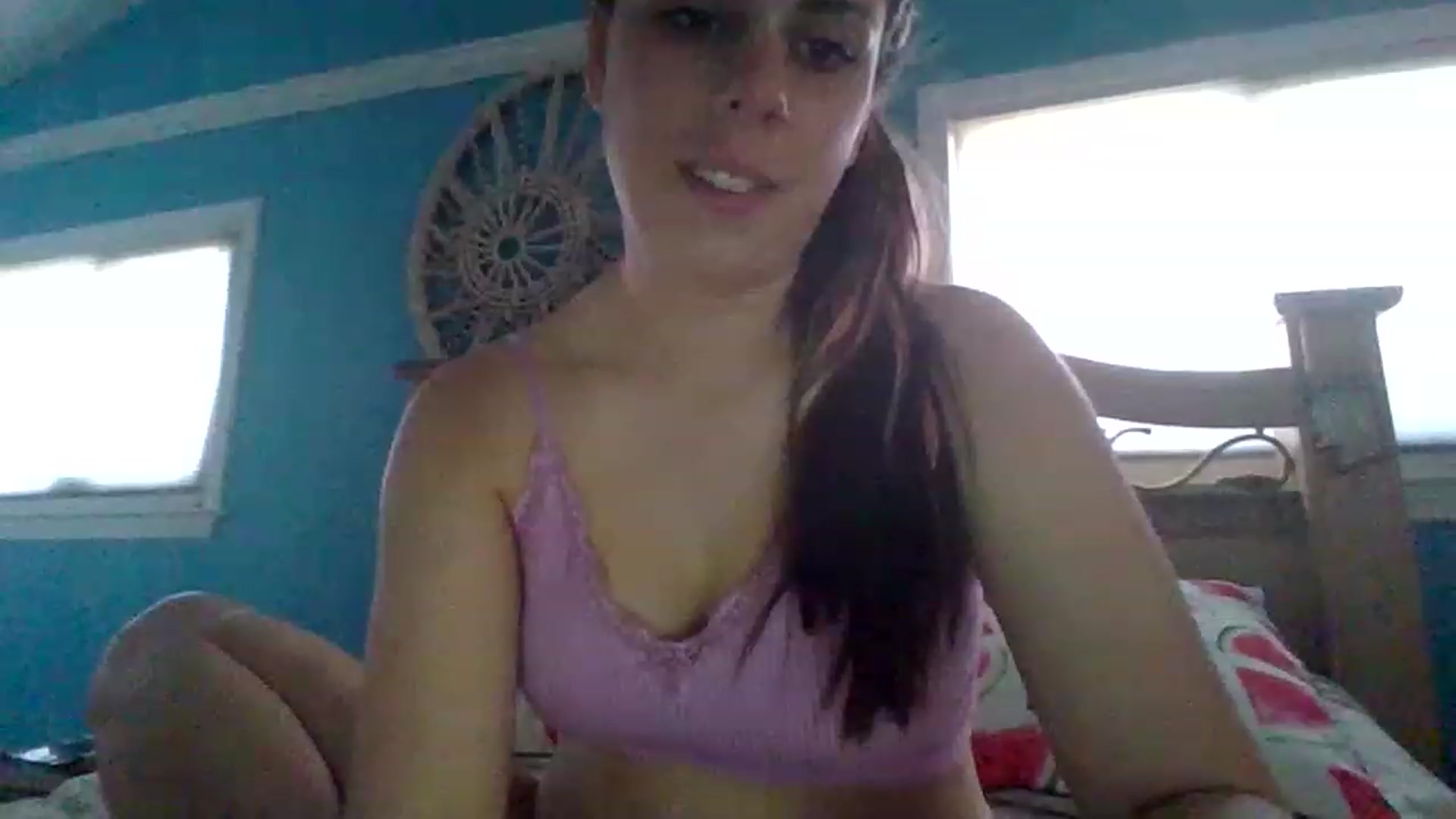 Gallery image thumbnail from KinleySweetie's myfreecams stream on, 04/19/2023, 19:23 image 11 of 20