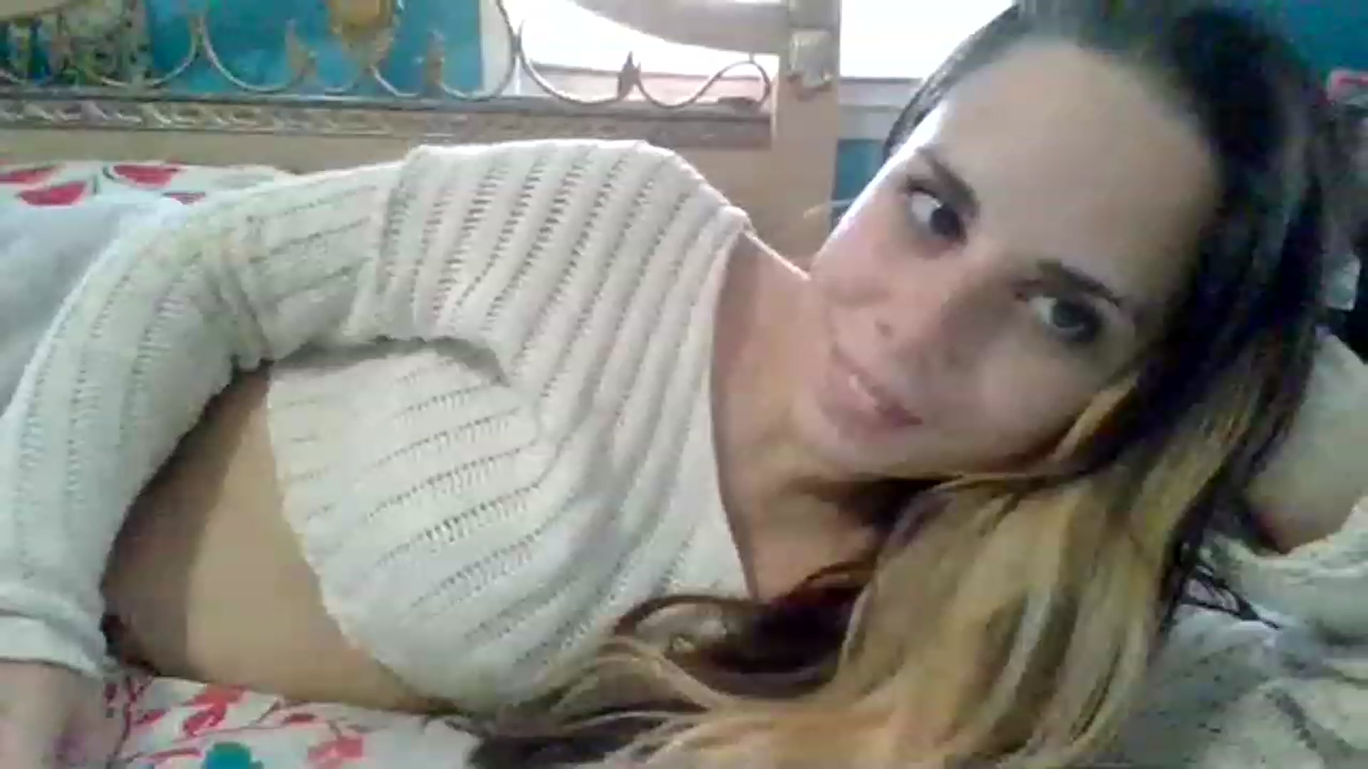 Gallery image thumbnail from KinleySweetie's myfreecams stream on, 05/02/2023, 17:08 image 9 of 20