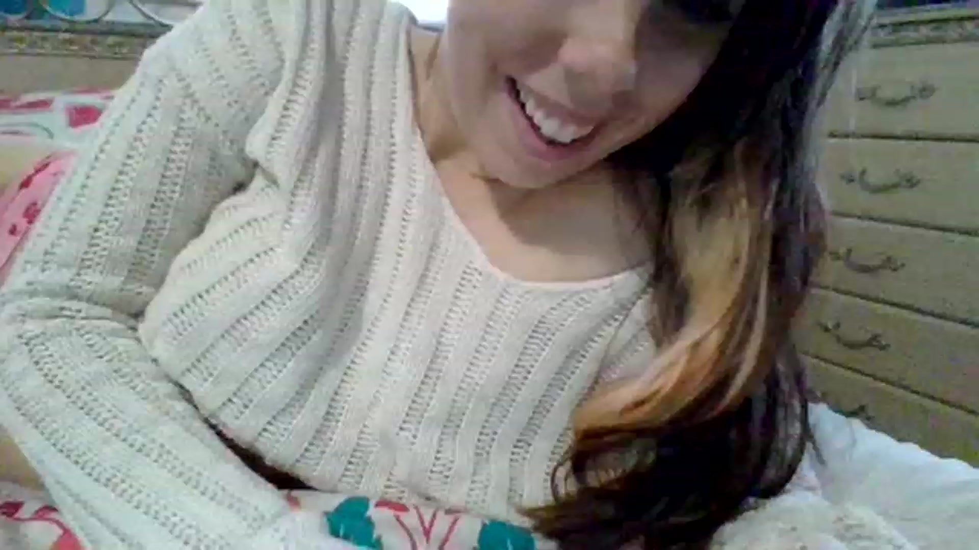 Gallery image thumbnail from KinleySweetie's myfreecams stream on, 05/02/2023, 17:43 image 6 of 20