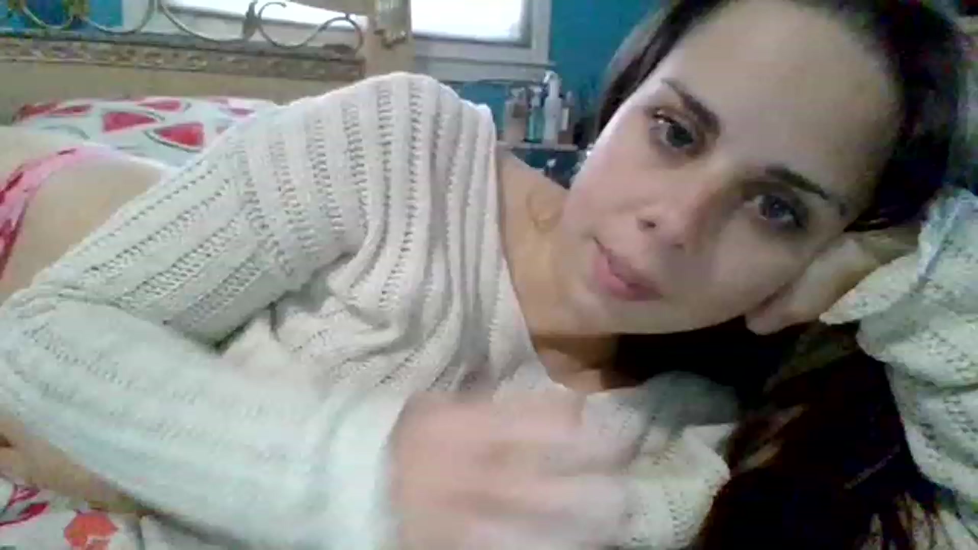 Gallery image thumbnail from KinleySweetie's myfreecams stream on, 05/02/2023, 17:43 image 5 of 20