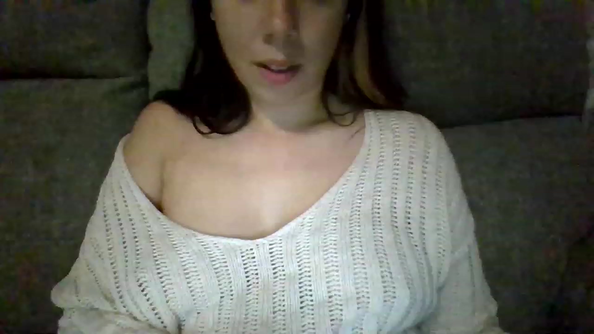 Gallery image thumbnail from KinleySweetie's myfreecams stream on, 05/03/2023, 01:45 image 7 of 20