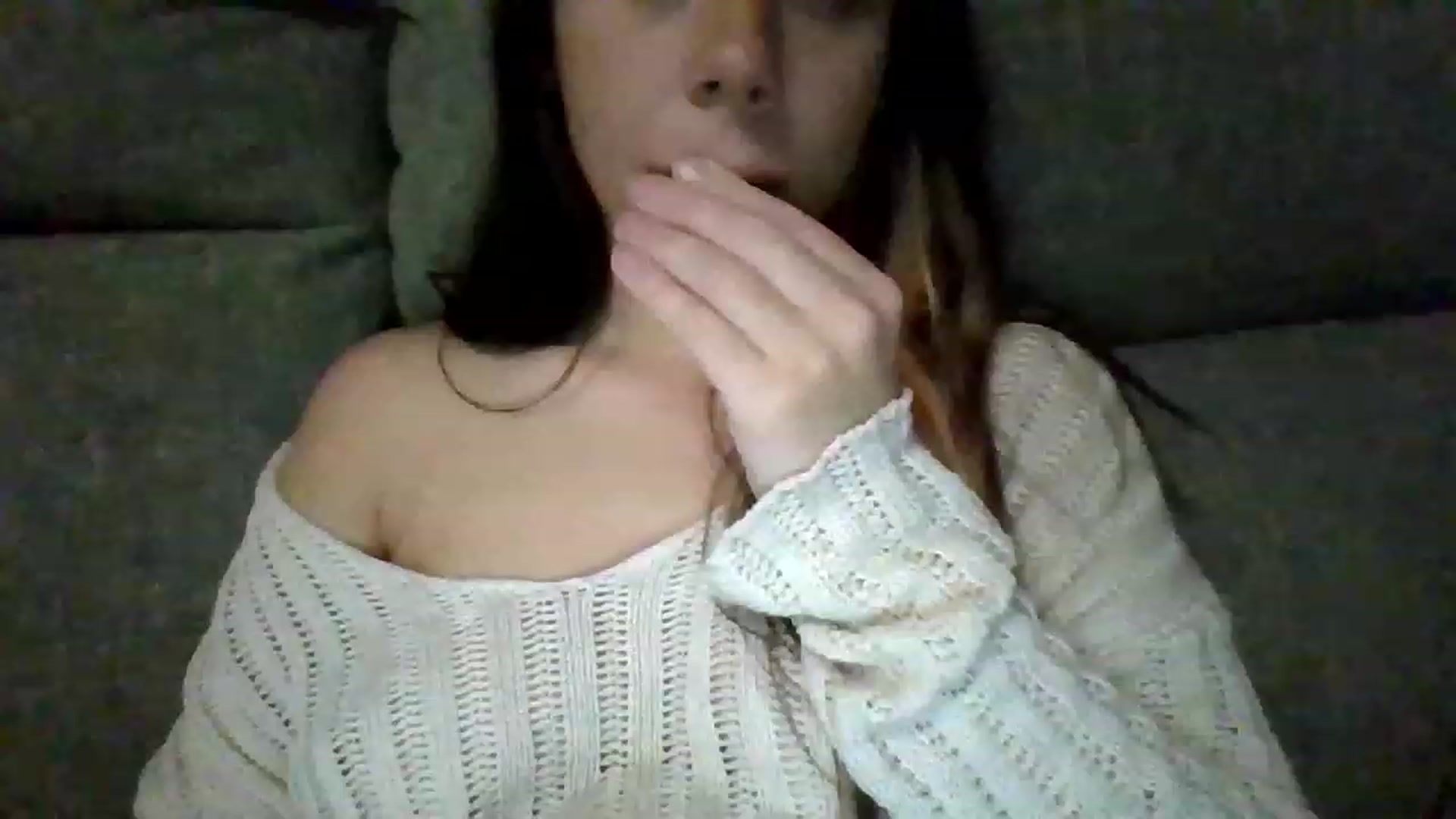 Gallery image thumbnail from KinleySweetie's myfreecams stream on, 05/03/2023, 01:45 image 20 of 20