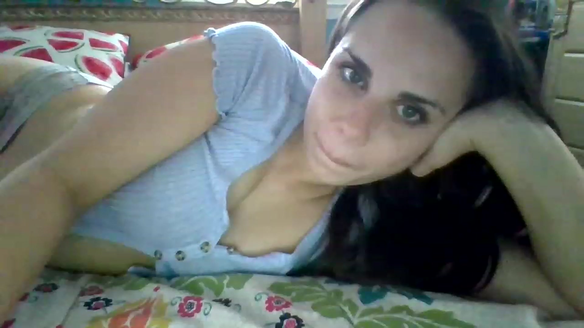 Gallery image thumbnail from KinleySweetie's myfreecams stream on, 05/10/2023, 19:12 image 10 of 20