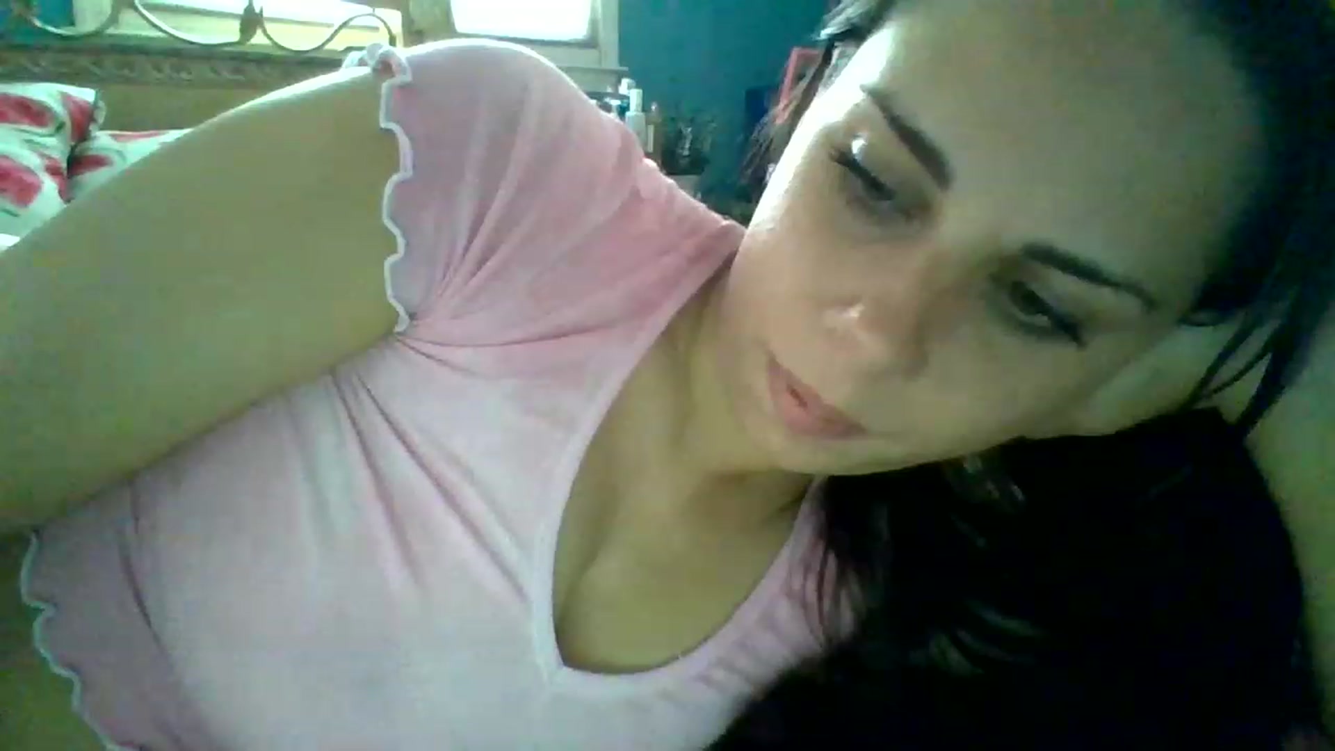 Gallery image thumbnail from KinleySweetie's myfreecams stream on, 05/11/2023, 18:17 image 4 of 20