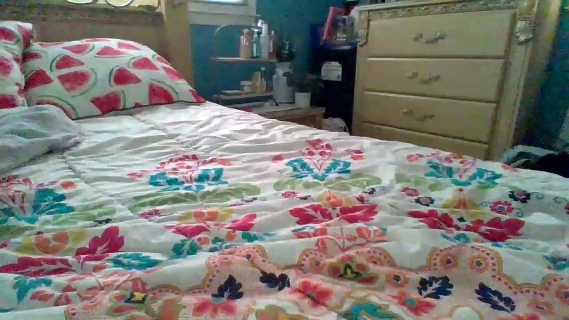 Gallery image thumbnail from KinleySweetie's myfreecams stream on, 05/11/2023, 18:17 image 20 of 20