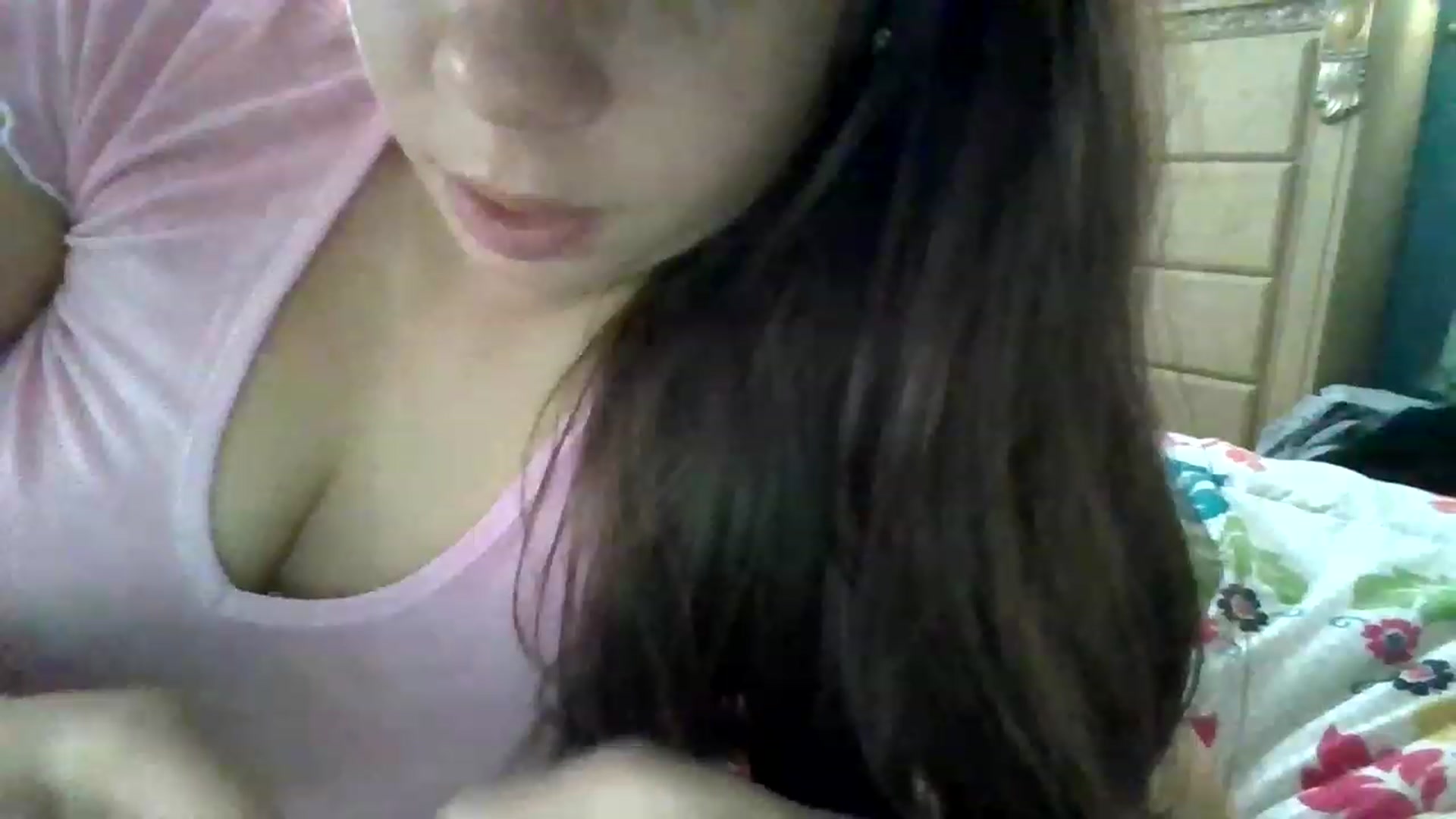 Gallery image thumbnail from KinleySweetie's myfreecams stream on, 05/11/2023, 18:17 image 2 of 20