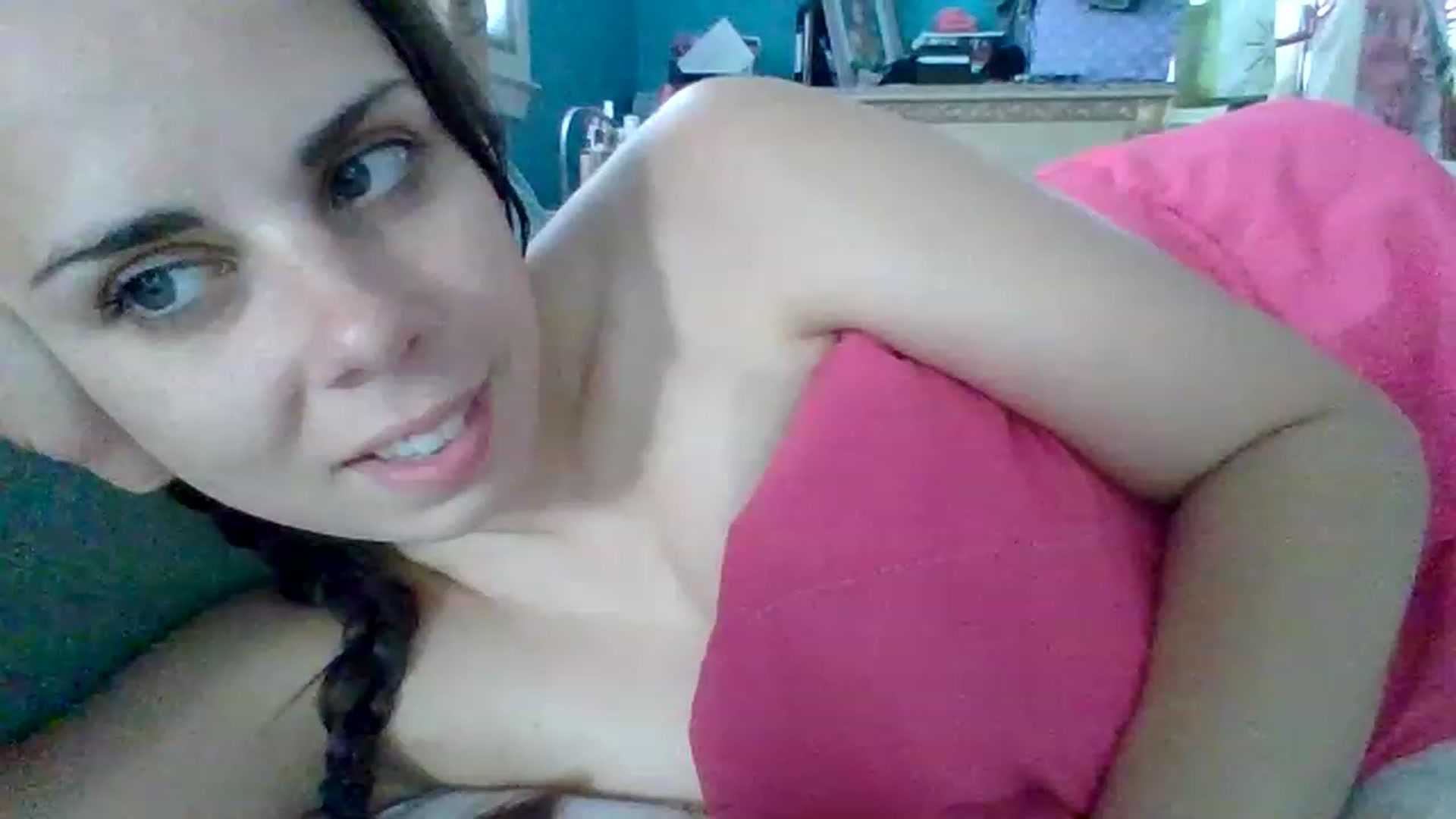 Gallery image thumbnail from KinleySweetie's myfreecams stream on, 05/12/2023, 13:48 image 4 of 20