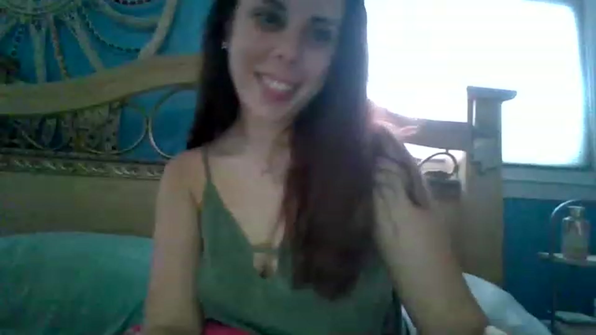 Gallery image thumbnail from KinleySweetie's myfreecams stream on, 06/01/2023, 10:36 image 8 of 20