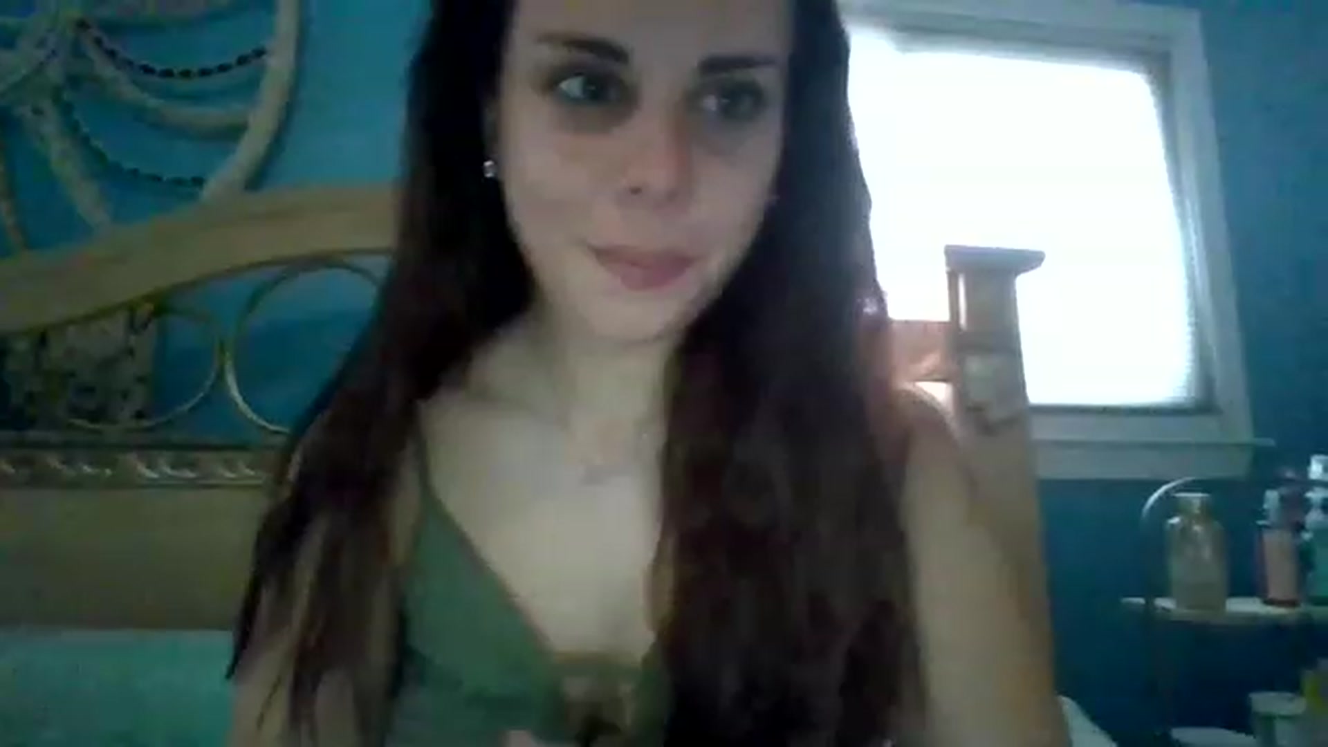 Gallery image thumbnail from KinleySweetie's myfreecams stream on, 06/01/2023, 10:36 image 3 of 20