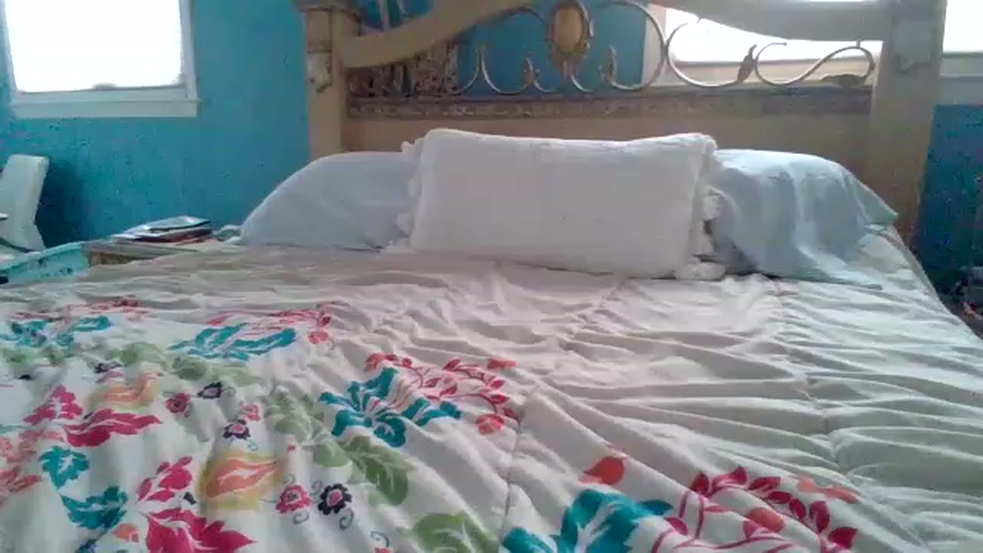 Gallery image thumbnail from KinleySweetie's myfreecams stream on, 06/07/2023, 14:15 image 1 of 20