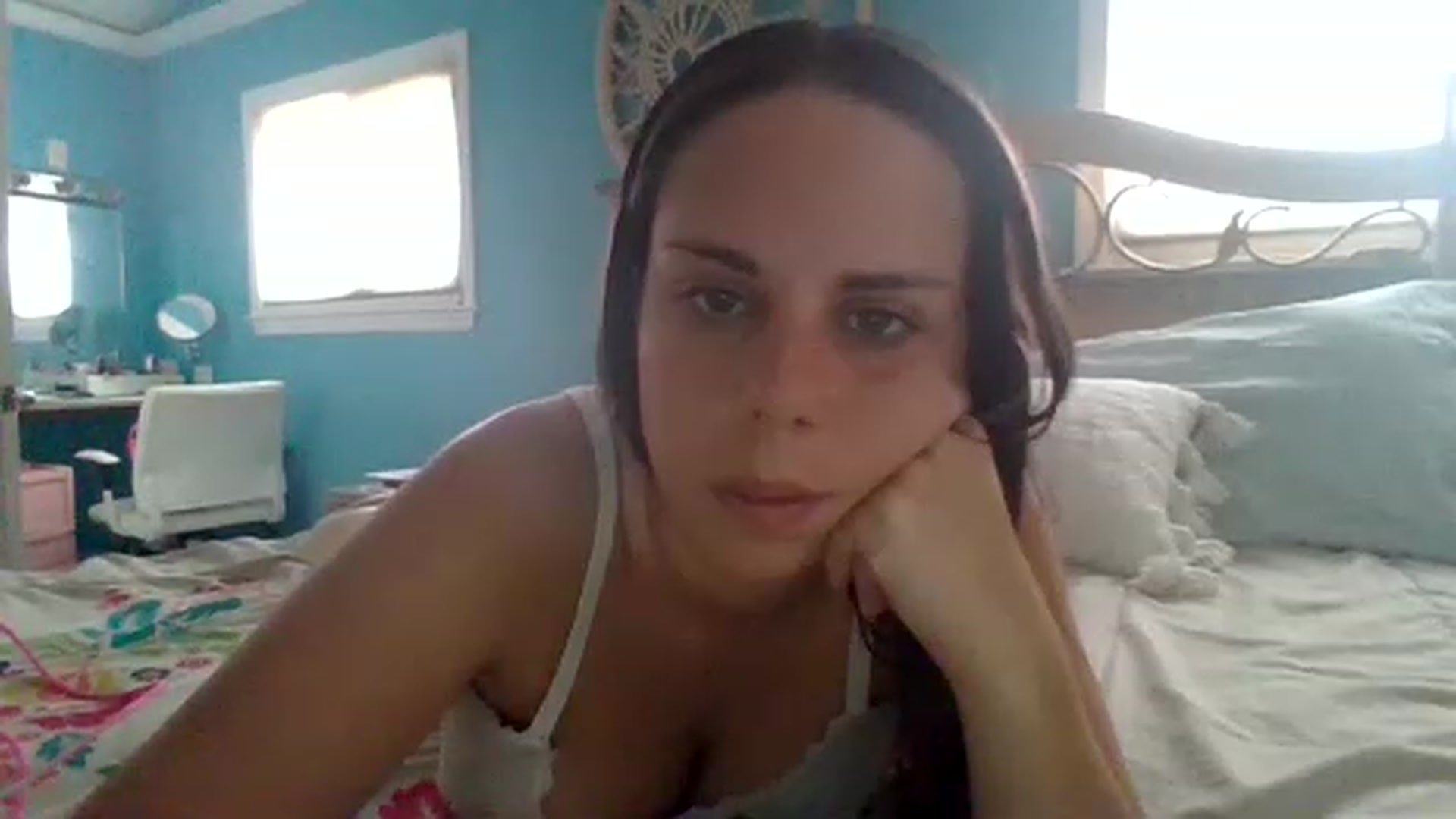 Gallery image thumbnail from KinleySweetie's myfreecams stream on, 06/14/2023, 14:04 image 17 of 20