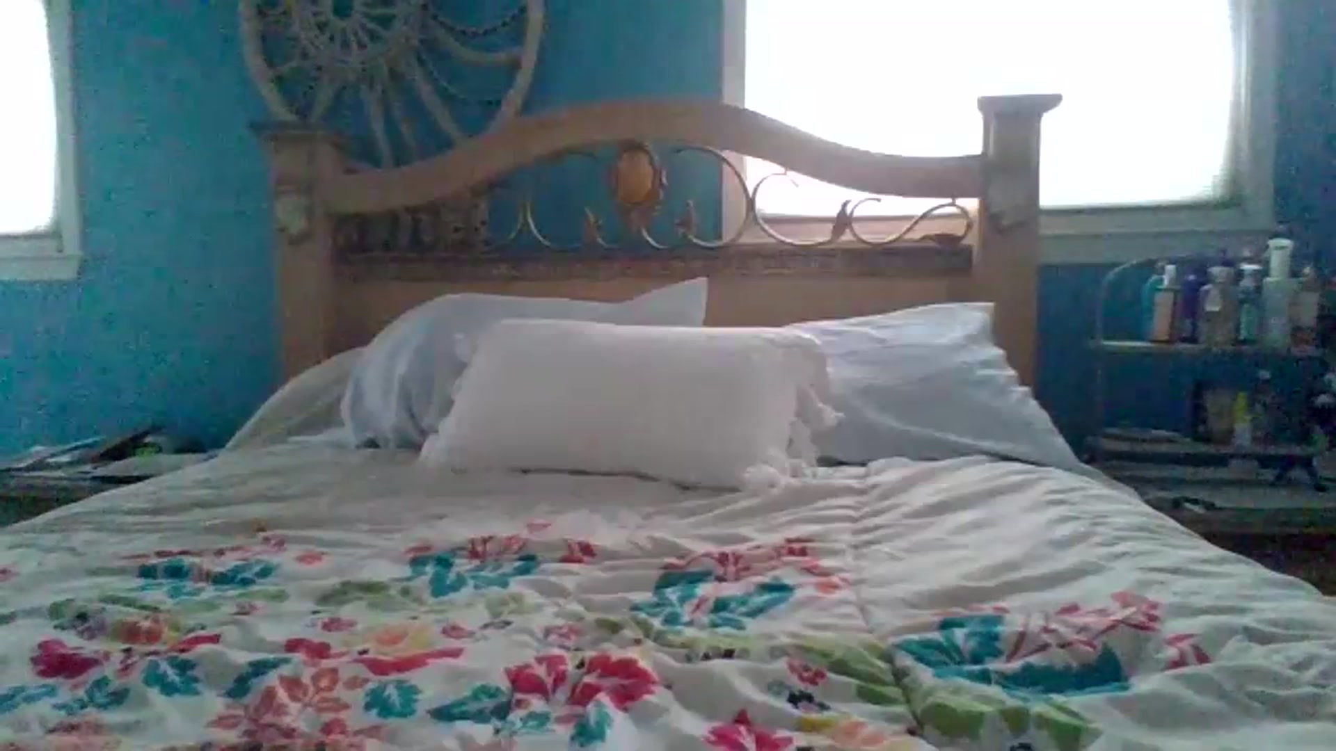 Gallery image thumbnail from KinleySweetie's myfreecams stream on, 07/10/2023, 14:30 image 6 of 20