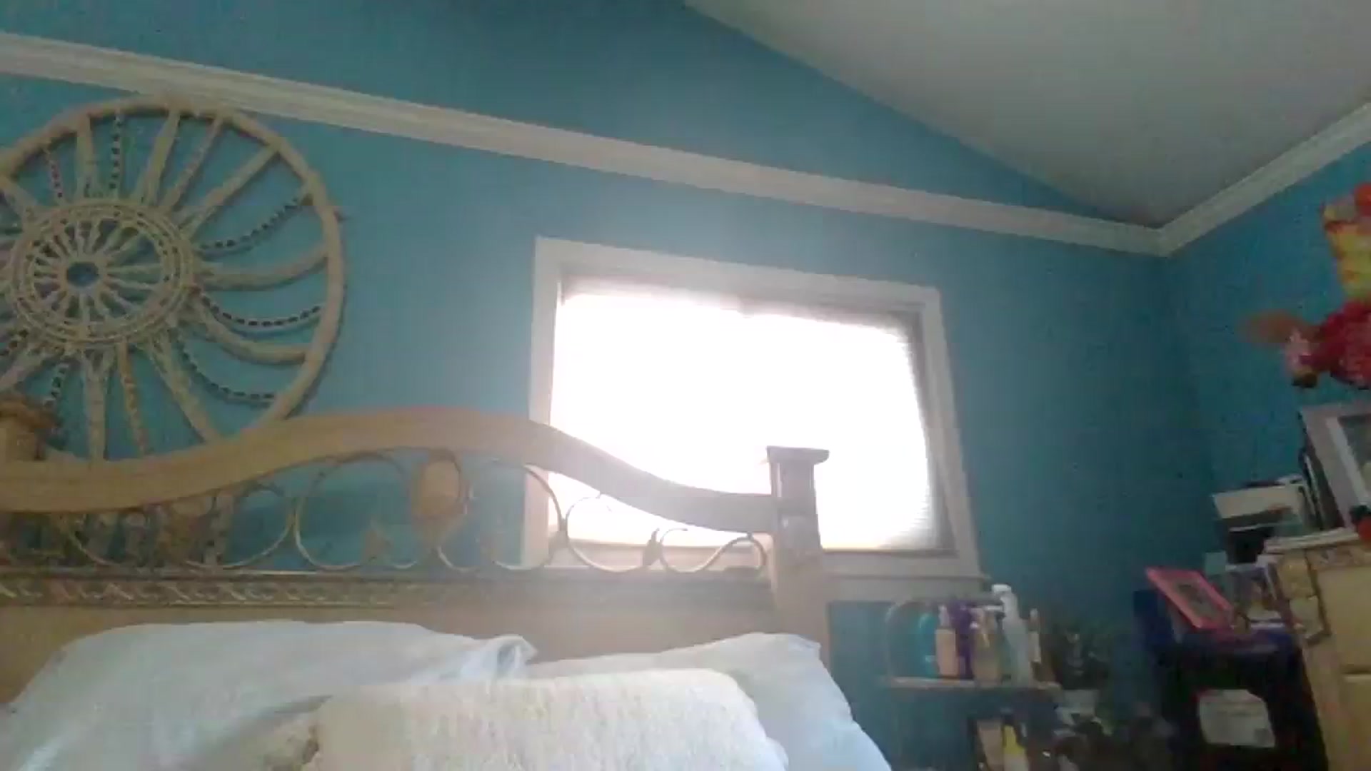 Gallery image thumbnail from KinleySweetie's myfreecams stream on, 08/16/2023, 12:25 image 8 of 20
