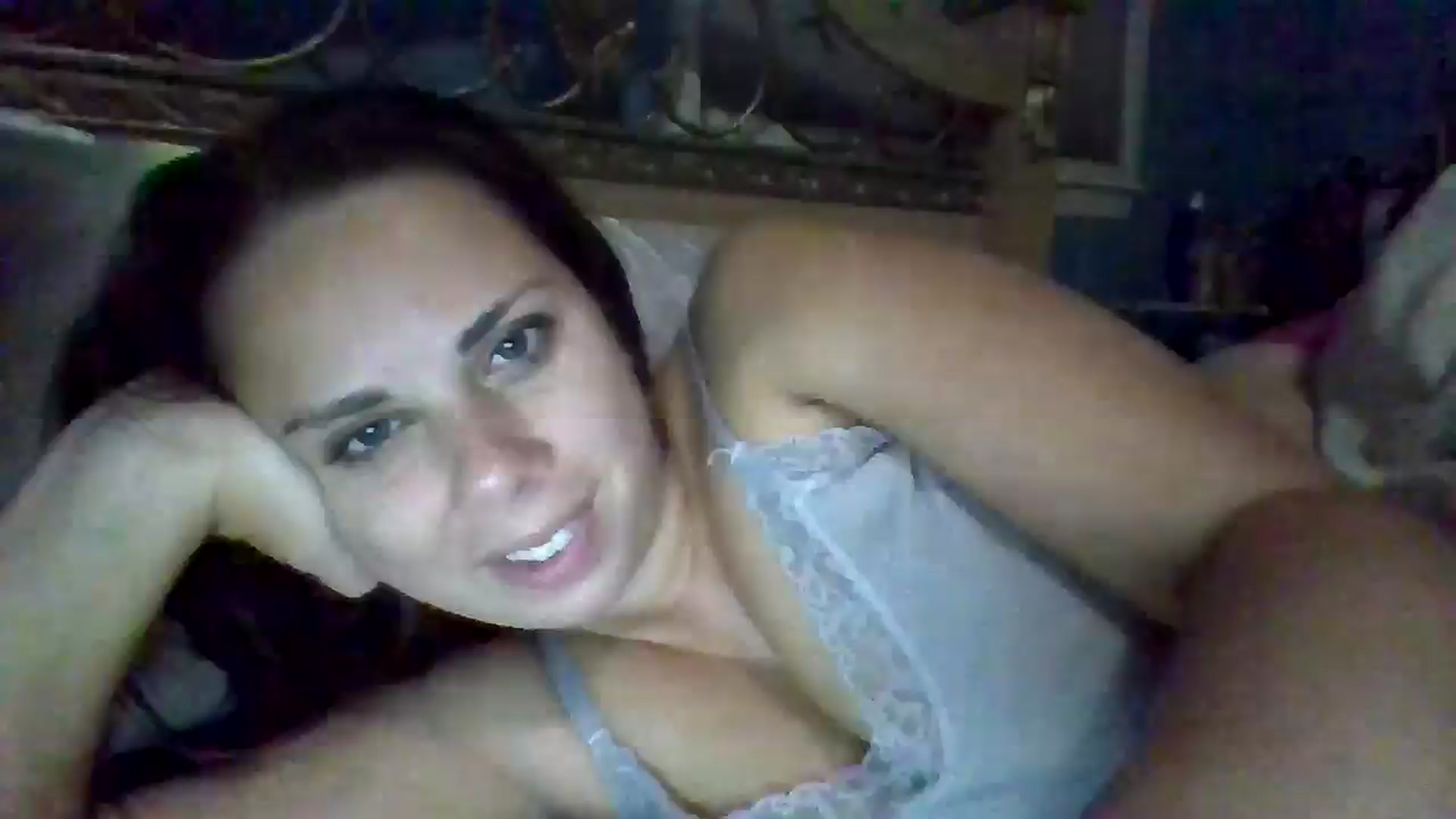 Gallery image thumbnail from KinleySweetie's myfreecams stream on, 10/22/2024, 11:00 image 1 of 20