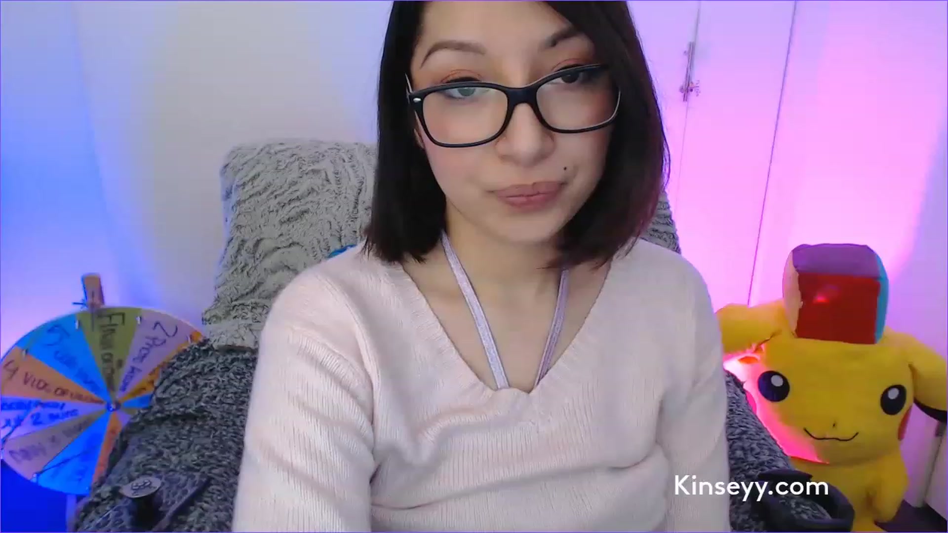 Gallery image thumbnail from Kinseyy_'s myfreecams stream on, 02/22/2023, 21:34 image 8 of 20