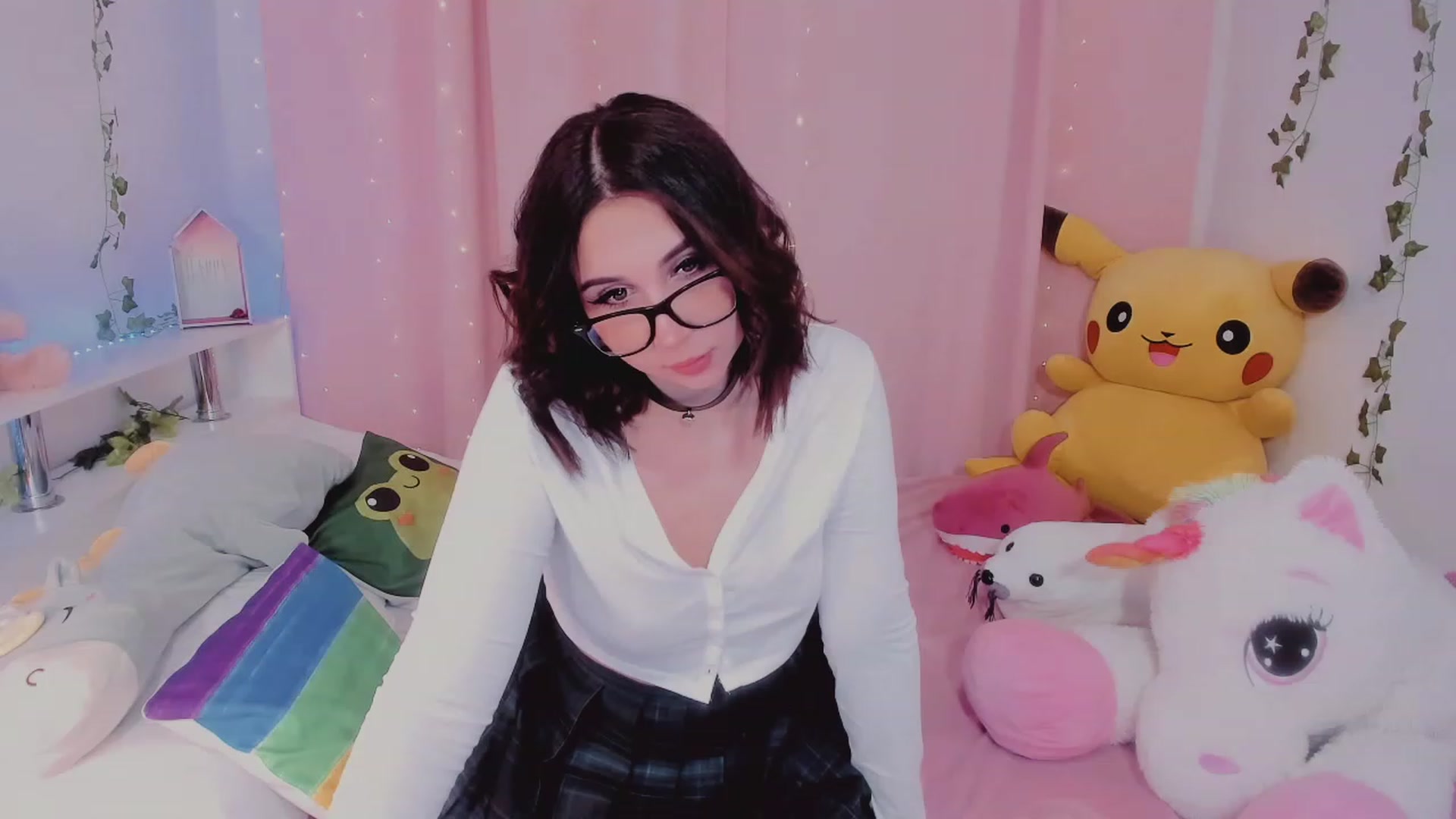 Gallery image thumbnail from KipaHimari's myfreecams stream on, 11/22/2022, 01:05 image 17 of 20