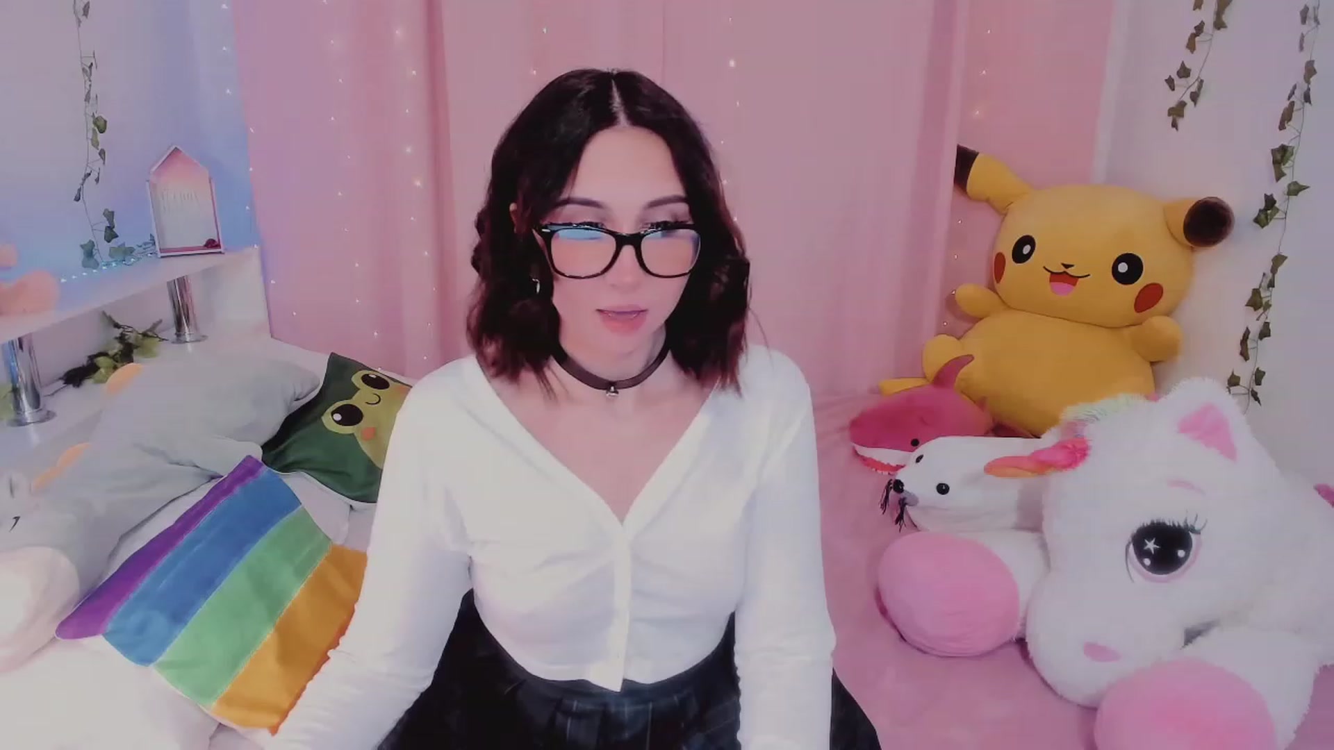 Gallery image thumbnail from KipaHimari's myfreecams stream on, 11/22/2022, 01:44 image 4 of 20