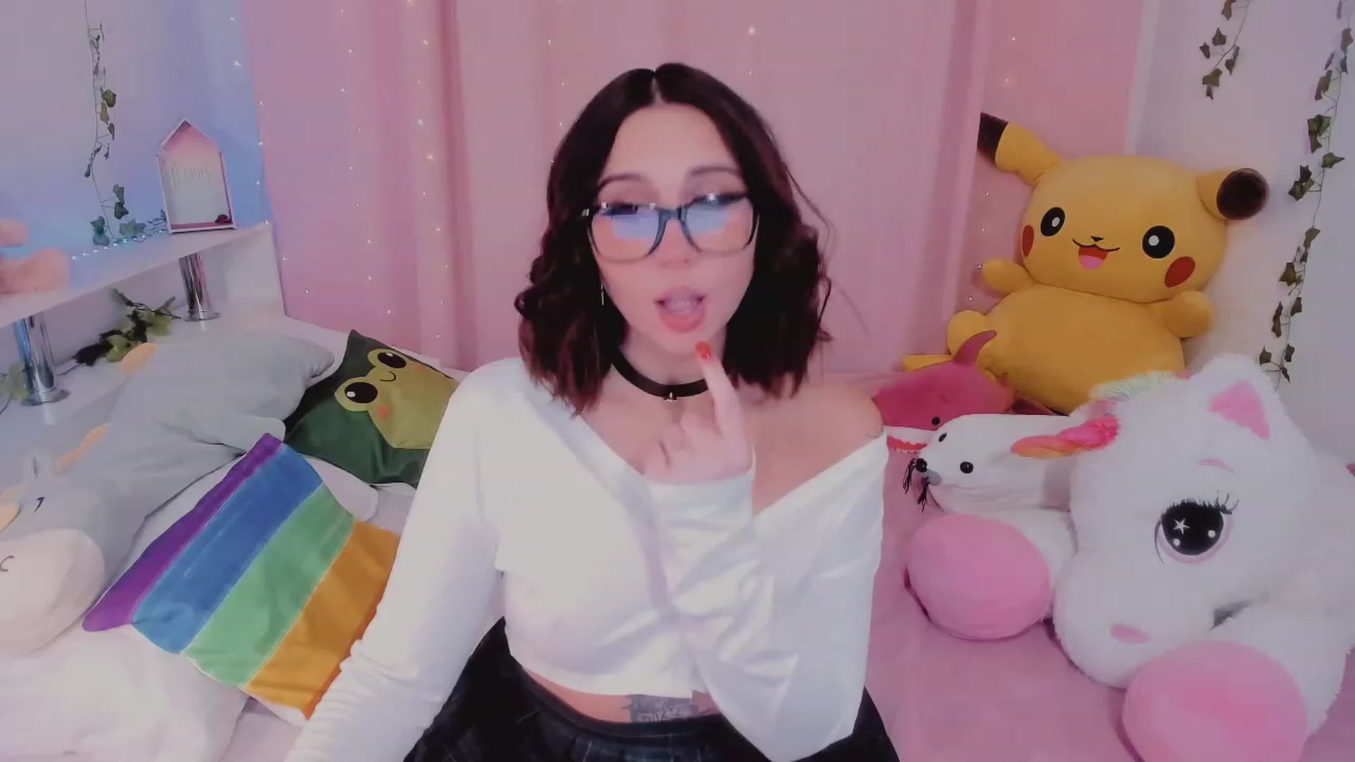Gallery image thumbnail from KipaHimari's myfreecams stream on, 11/22/2022, 01:44 image 18 of 20