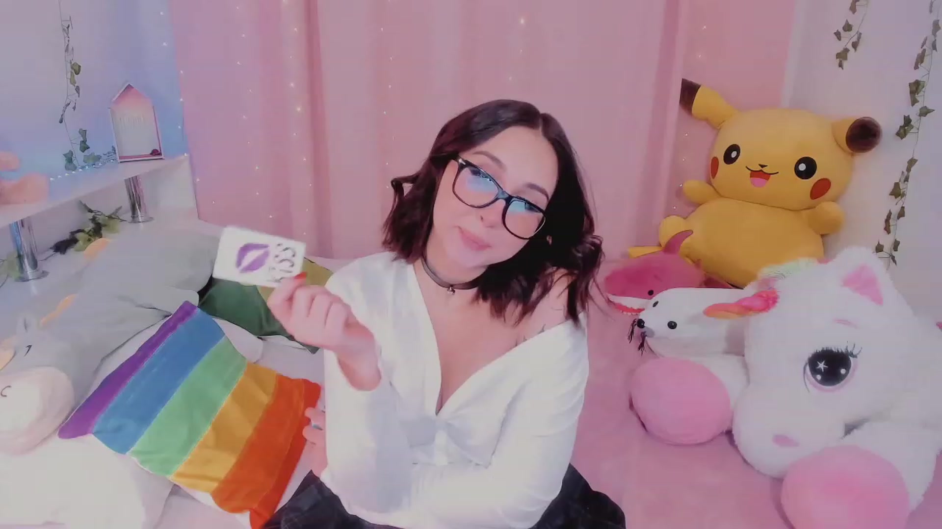 Gallery image thumbnail from KipaHimari's myfreecams stream on, 11/22/2022, 01:44 image 14 of 20