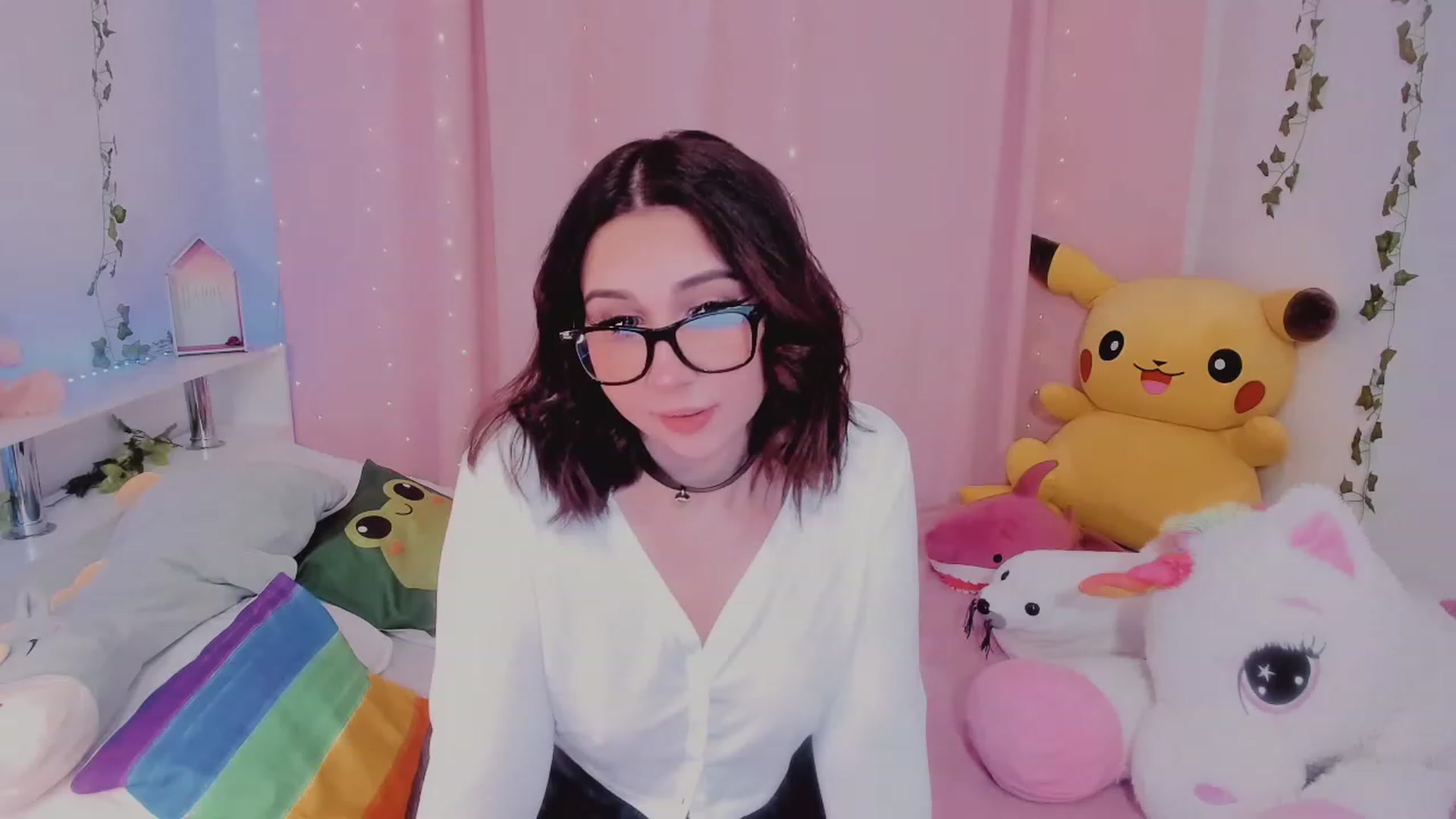 Gallery image thumbnail from KipaHimari's myfreecams stream on, 11/22/2022, 01:44 image 6 of 20