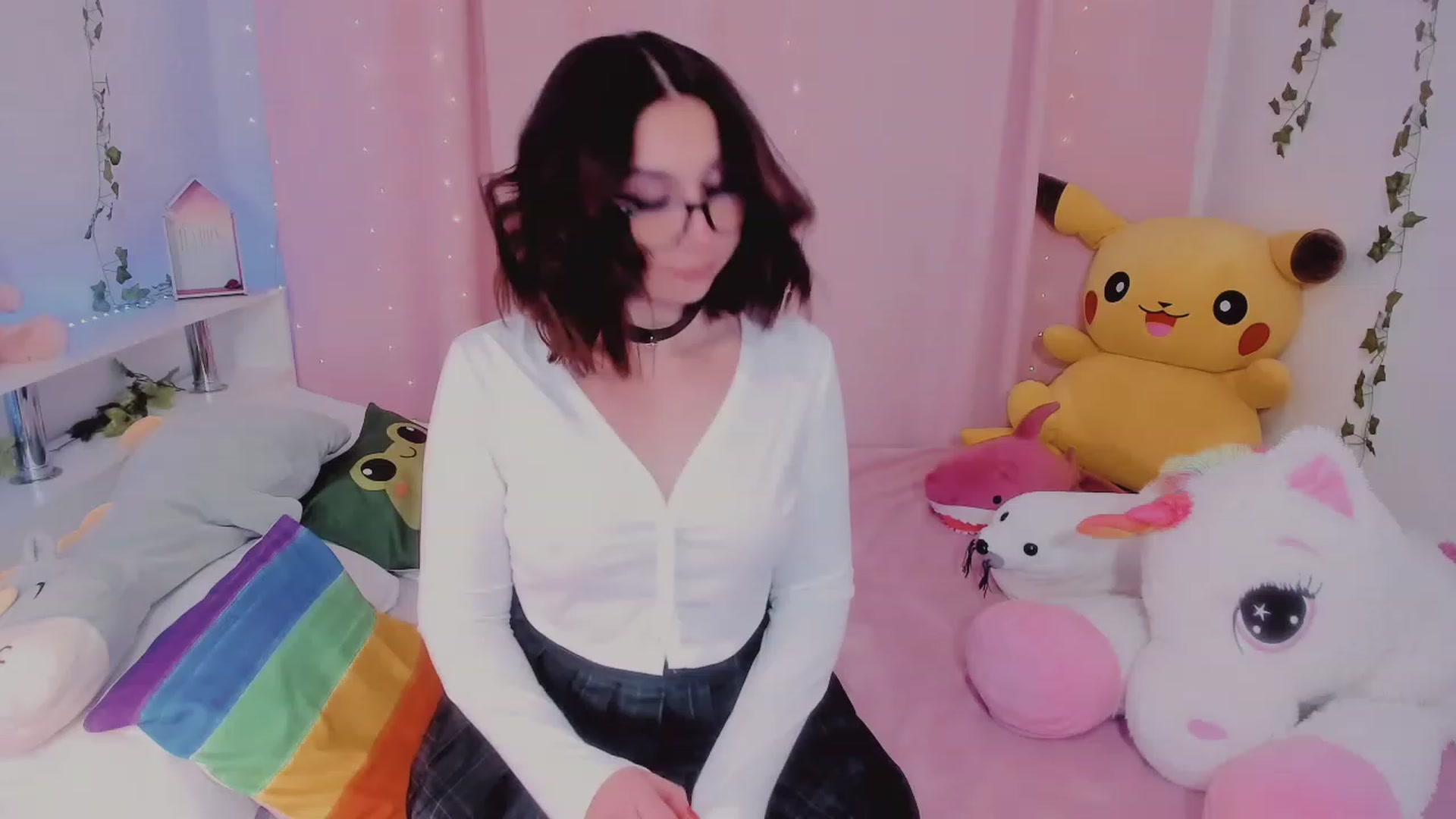 Gallery image thumbnail from KipaHimari's myfreecams stream on, 11/22/2022, 01:44 image 7 of 20