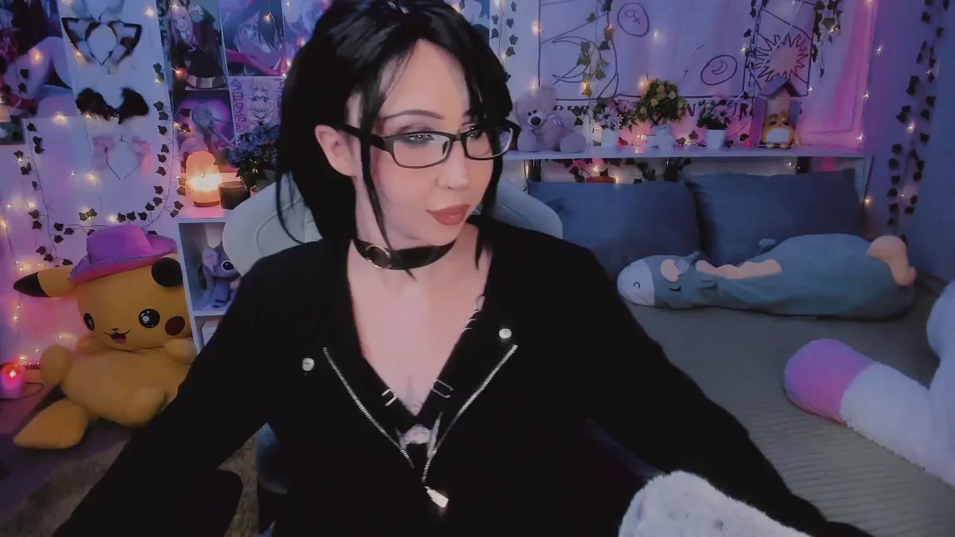Gallery image thumbnail from KipaHimari's myfreecams stream on, 05/25/2024, 24:25 image 5 of 20
