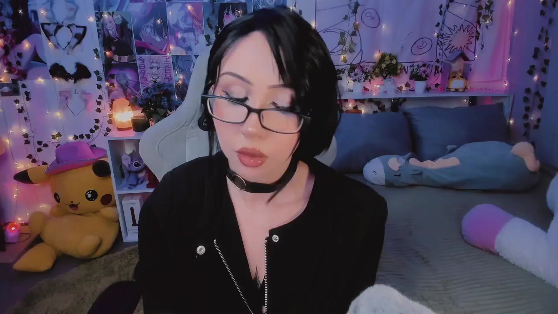 Gallery image thumbnail from KipaHimari's myfreecams stream on, 05/25/2024, 24:25 image 14 of 20