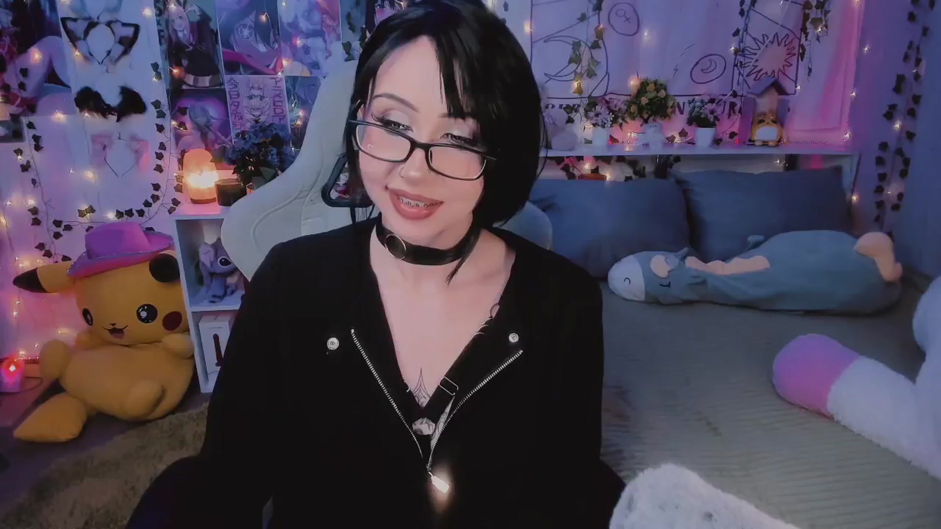 Gallery image thumbnail from KipaHimari's myfreecams stream on, 05/25/2024, 24:25 image 10 of 20