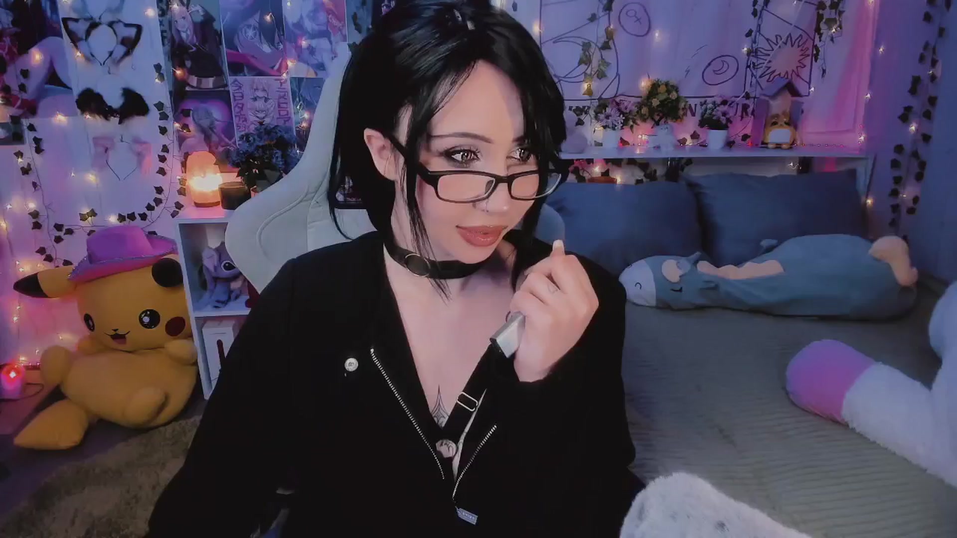 Gallery image thumbnail from KipaHimari's myfreecams stream on, 05/25/2024, 24:25 image 4 of 20
