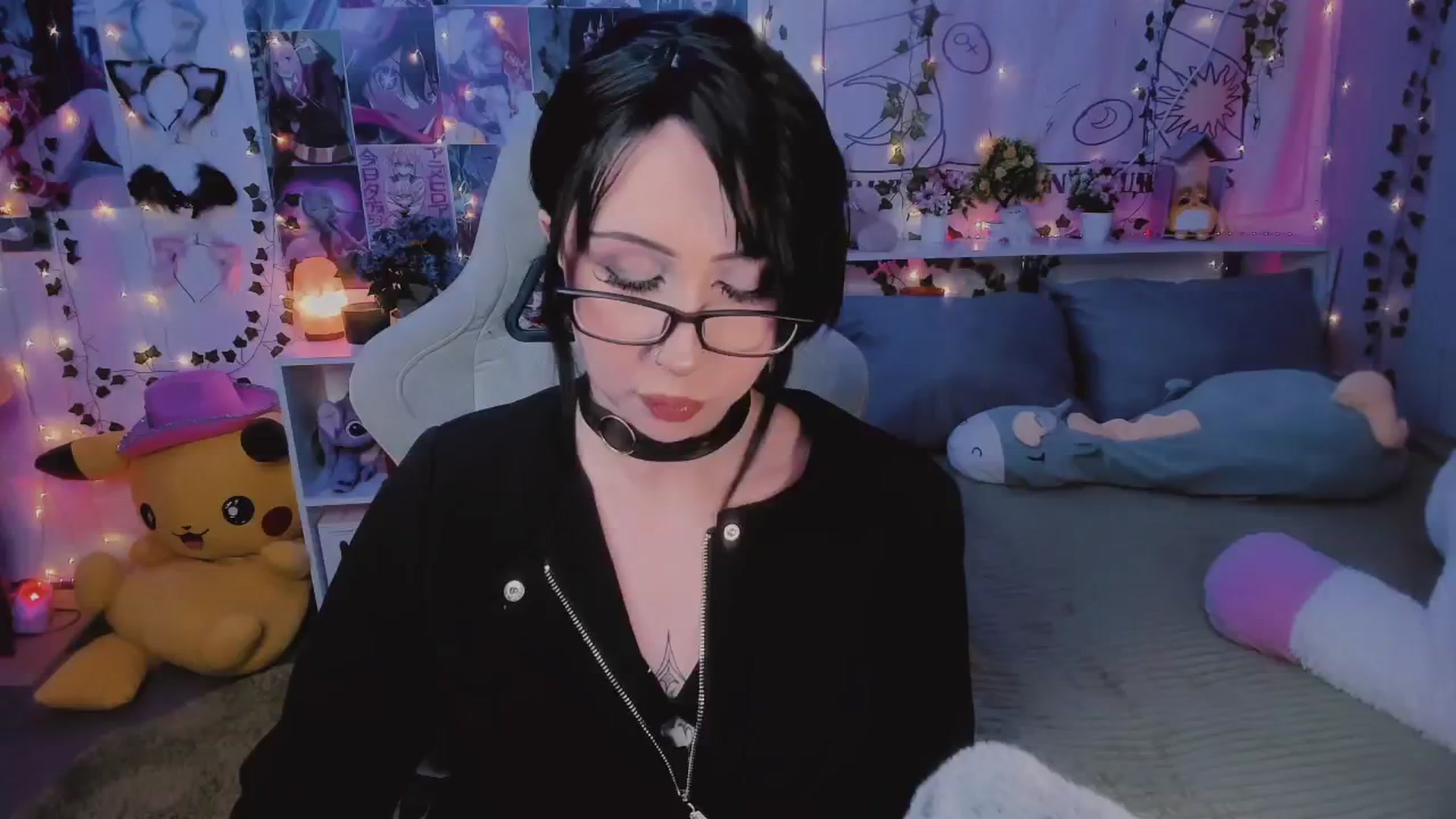 Gallery image thumbnail from KipaHimari's myfreecams stream on, 05/25/2024, 24:25 image 16 of 20
