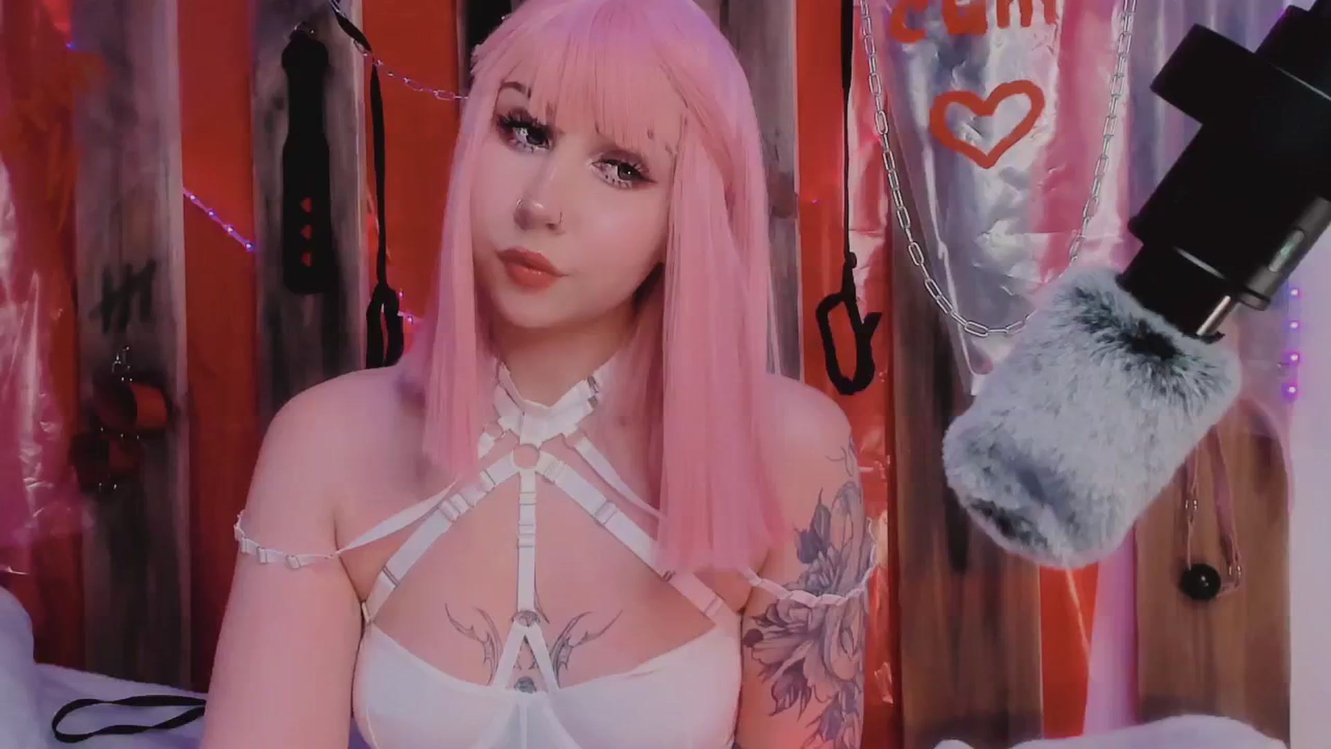 Gallery image thumbnail from KipaHimari's myfreecams stream on, 06/06/2024, 21:14 image 1 of 20
