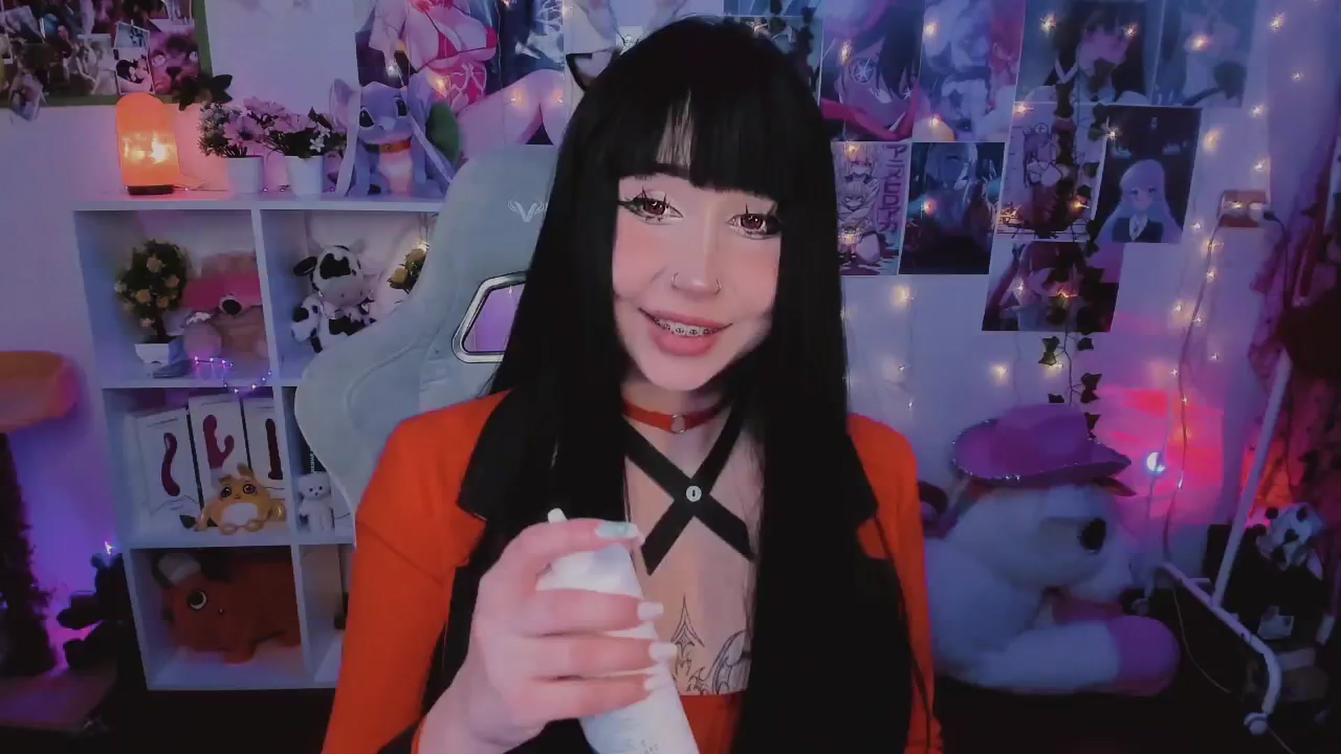 Gallery image thumbnail from KipaHimari's myfreecams stream on, 06/23/2024, 18:15 image 12 of 20