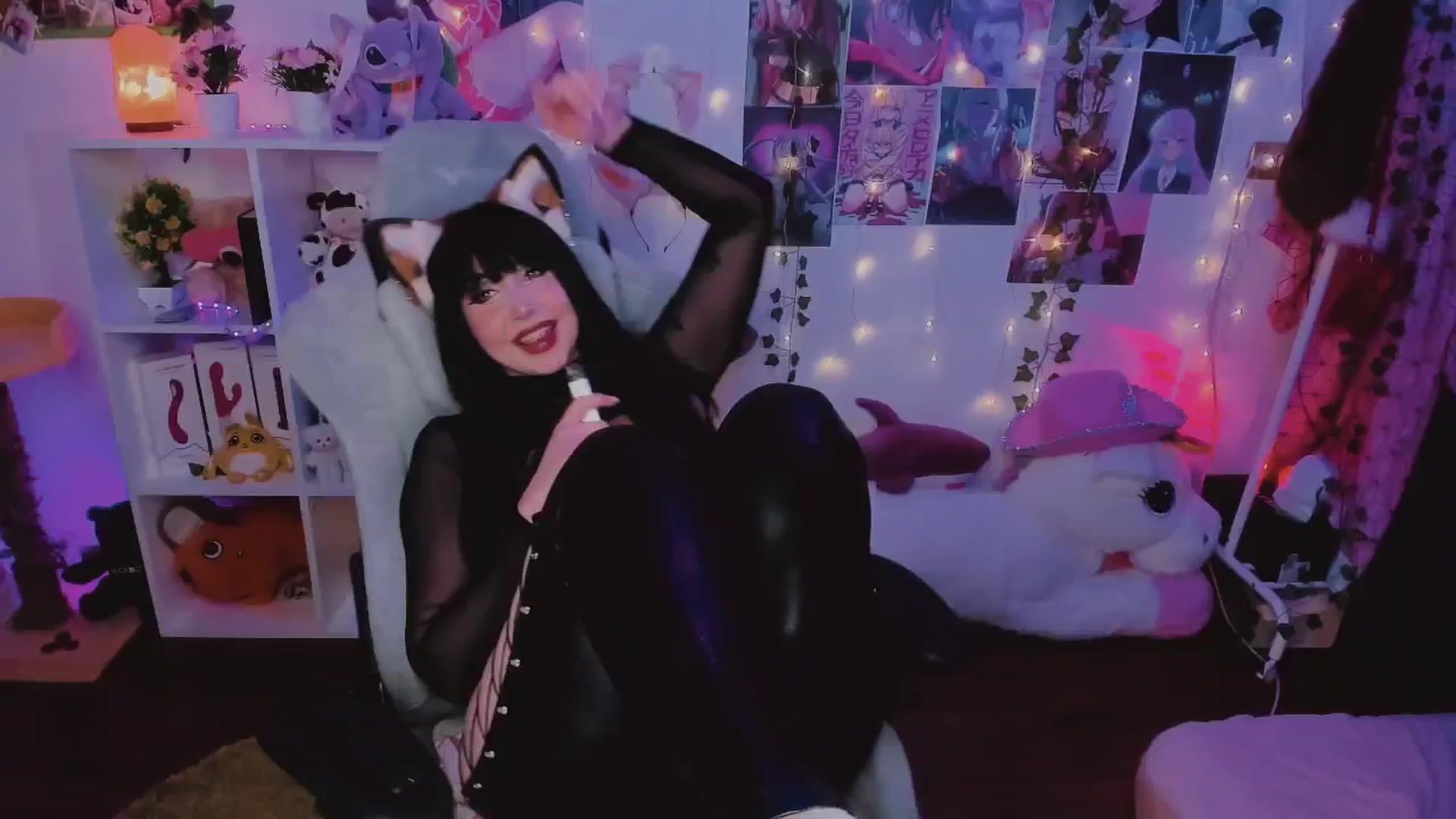 Gallery image thumbnail from KipaHimari's myfreecams stream on, 06/26/2024, 22:37 image 14 of 20