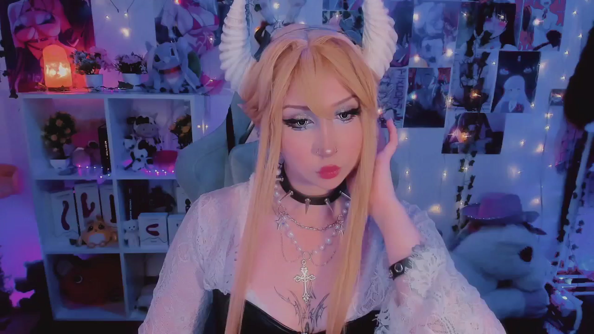 Gallery image thumbnail from KipaHimari's myfreecams stream on, 06/28/2024, 21:38 image 2 of 20