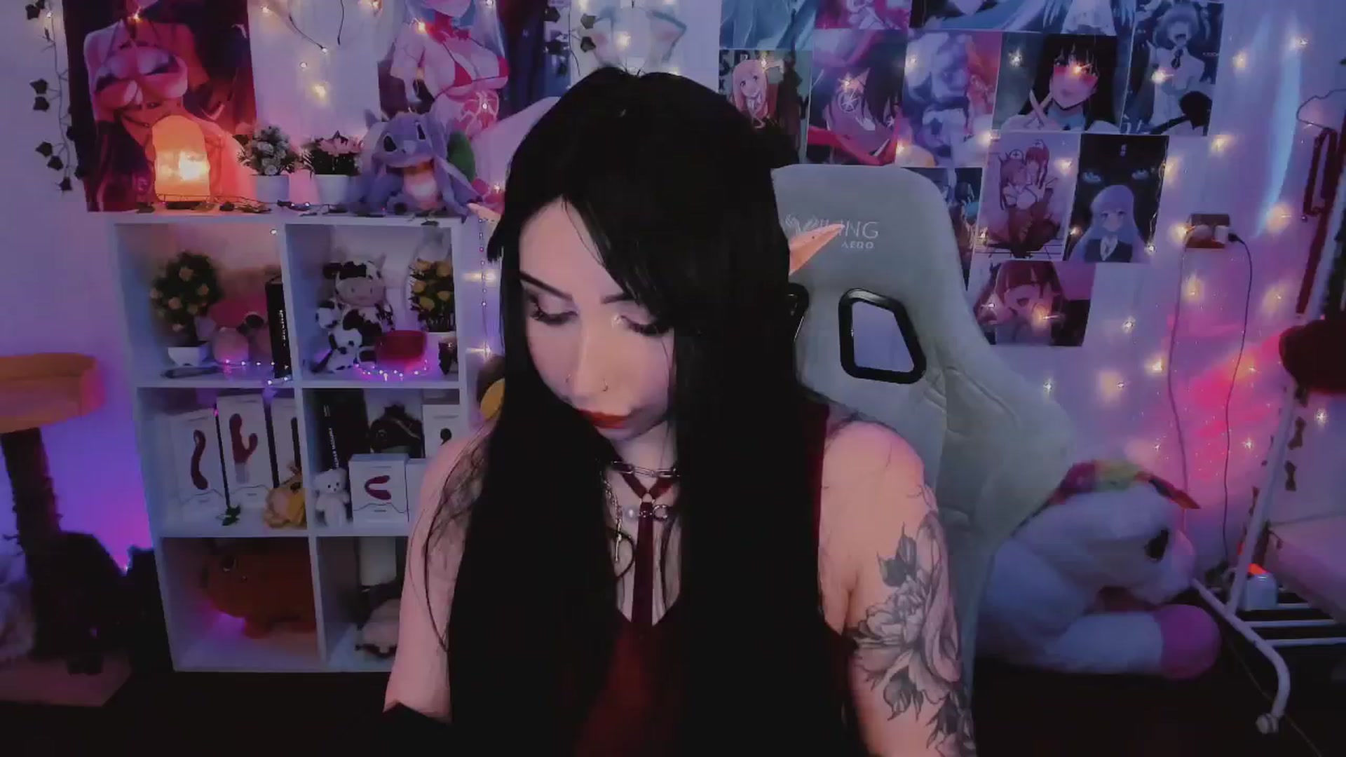 Gallery image thumbnail from KipaHimari's myfreecams stream on, 07/14/2024, 20:37 image 16 of 20