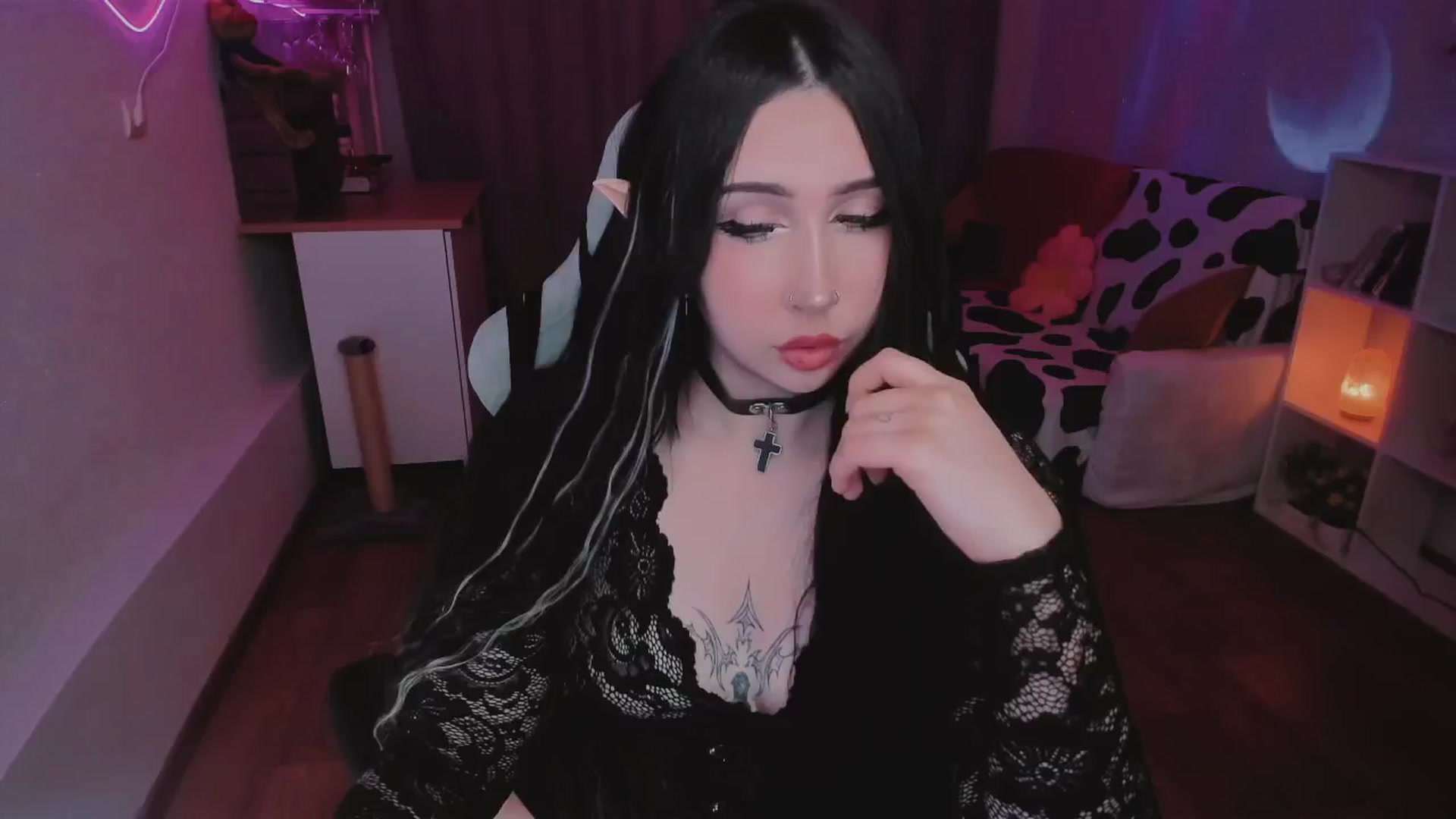Gallery image thumbnail from KipaHimari's myfreecams stream on, 08/28/2024, 22:04 image 9 of 20