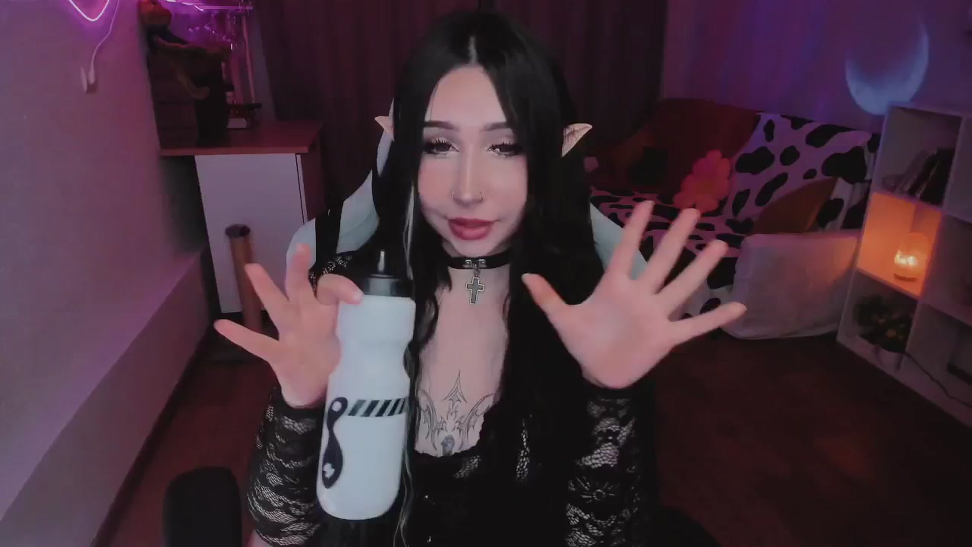 Gallery image thumbnail from KipaHimari's myfreecams stream on, 08/28/2024, 22:04 image 15 of 20
