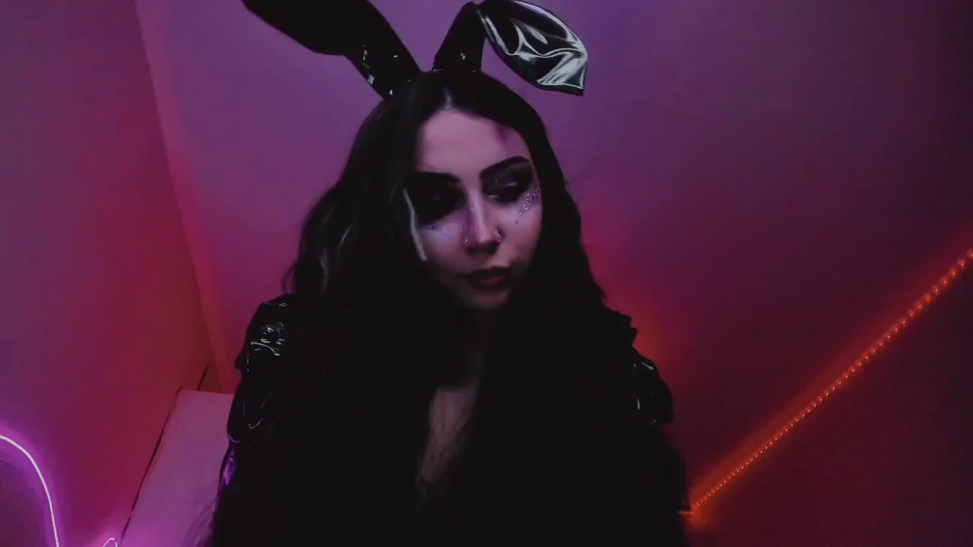 Gallery image thumbnail from KipaHimari's myfreecams stream on, 08/30/2024, 20:03 image 10 of 20