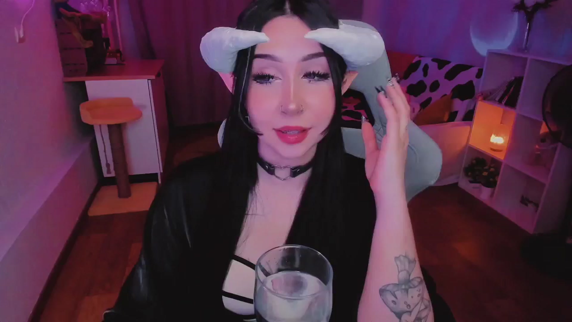 Gallery image thumbnail from KipaHimari's myfreecams stream on, 08/31/2024, 18:09 image 6 of 20