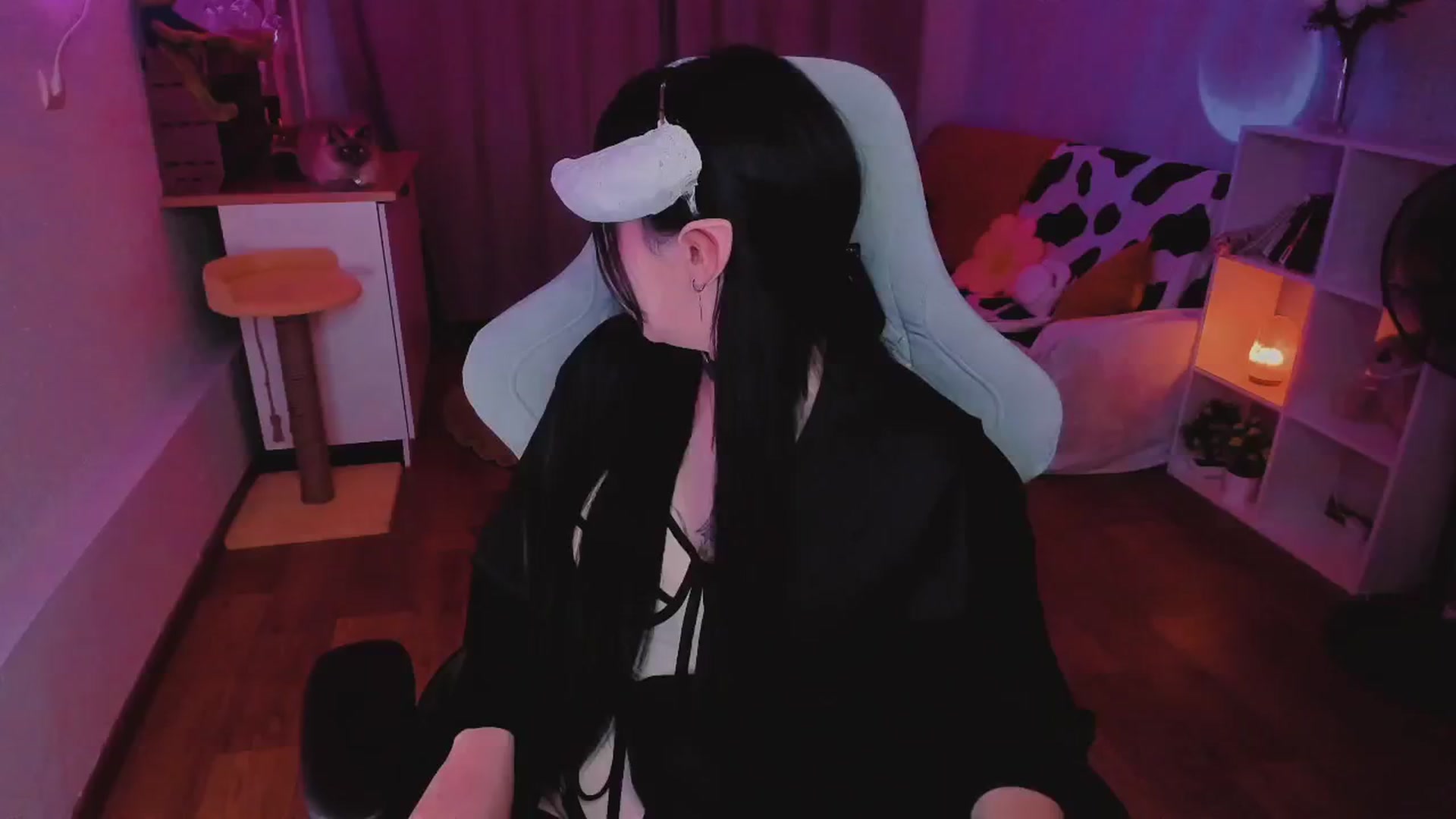 Gallery image thumbnail from KipaHimari's myfreecams stream on, 08/31/2024, 18:09 image 10 of 20