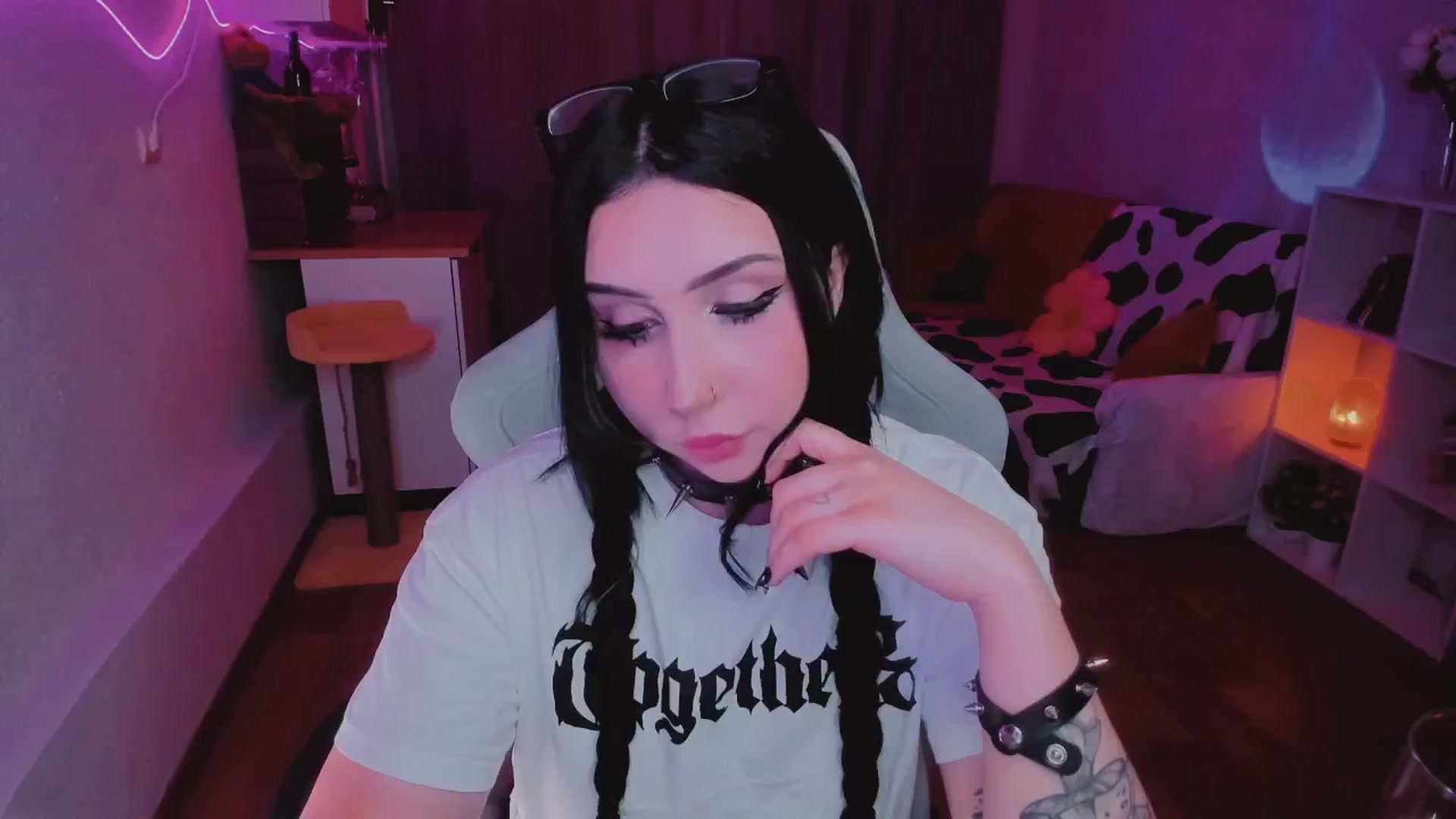 Gallery image thumbnail from KipaHimari's myfreecams stream on, 09/04/2024, 14:13 image 1 of 20