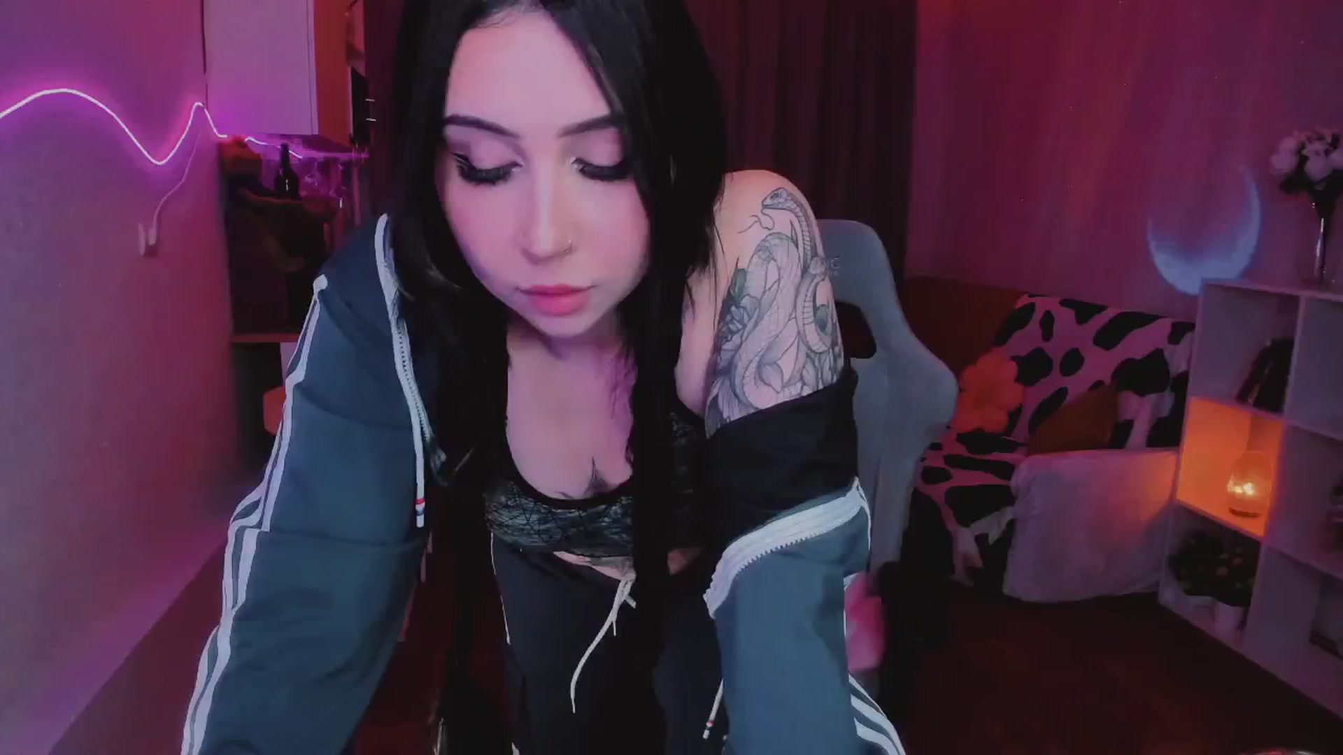 Gallery image thumbnail from KipaHimari's myfreecams stream on, 09/04/2024, 14:13 image 18 of 20