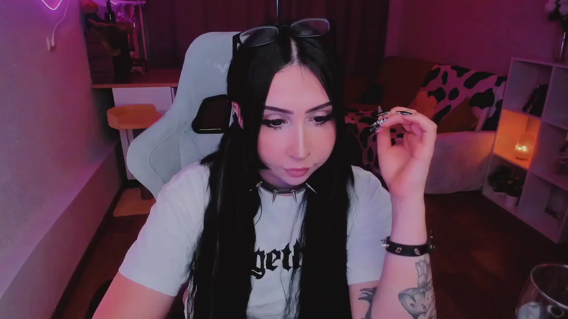 Gallery image thumbnail from KipaHimari's myfreecams stream on, 09/04/2024, 16:45 image 5 of 20