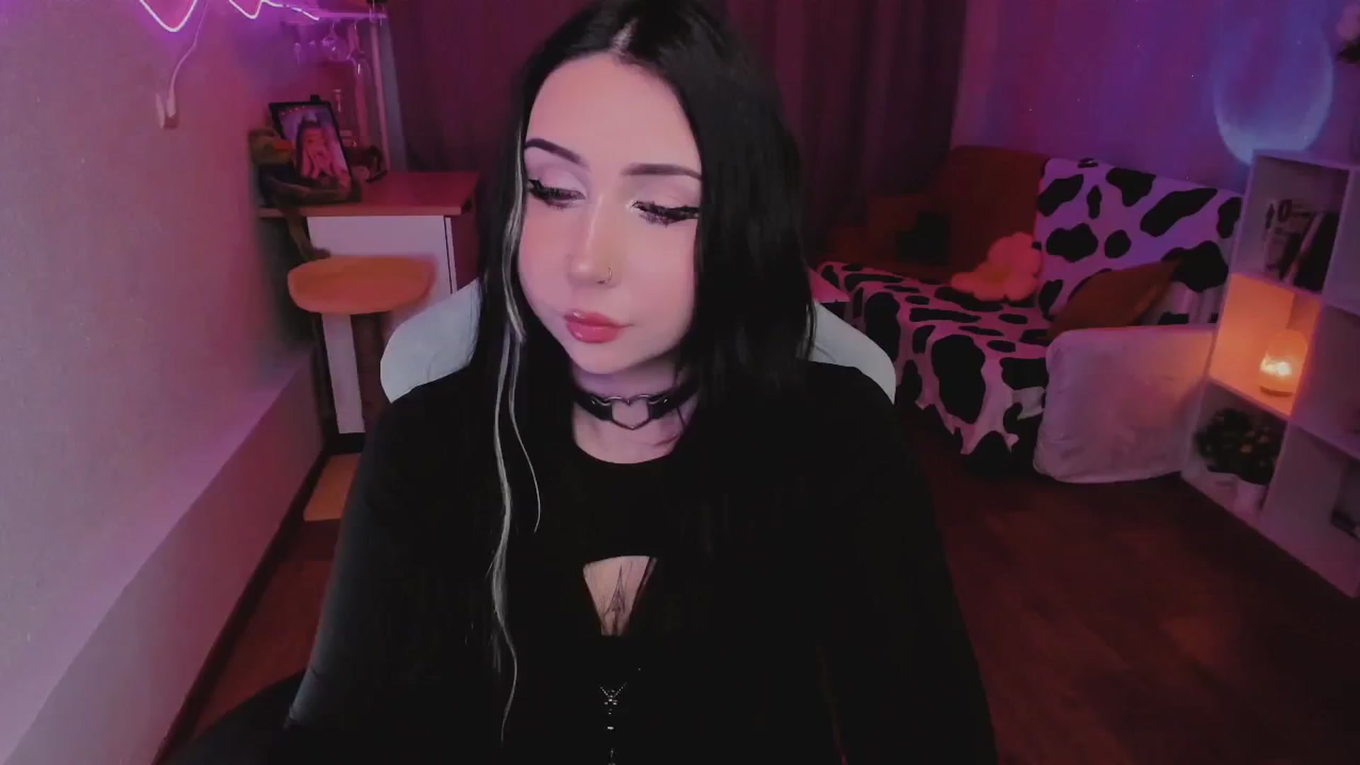 Gallery image thumbnail from KipaHimari's myfreecams stream on, 09/09/2024, 11:38 image 10 of 20