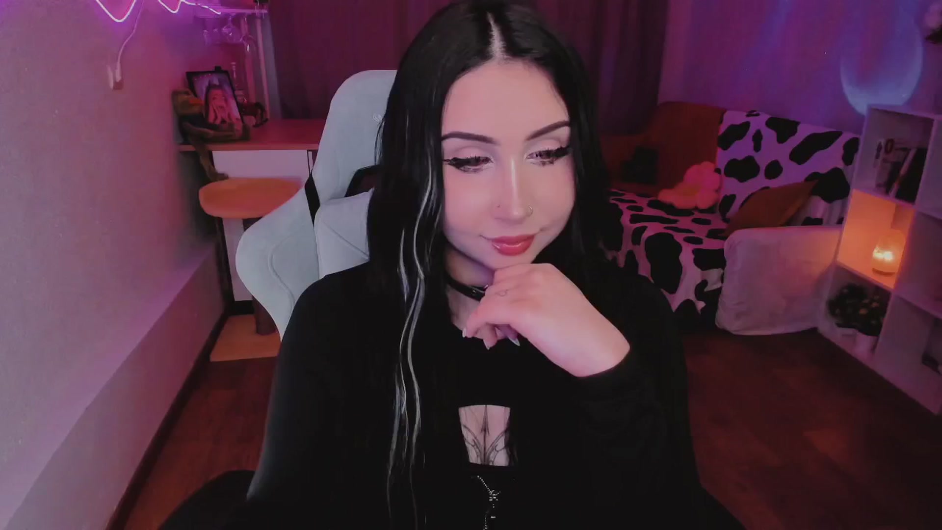 Gallery image thumbnail from KipaHimari's myfreecams stream on, 09/09/2024, 11:38 image 2 of 20